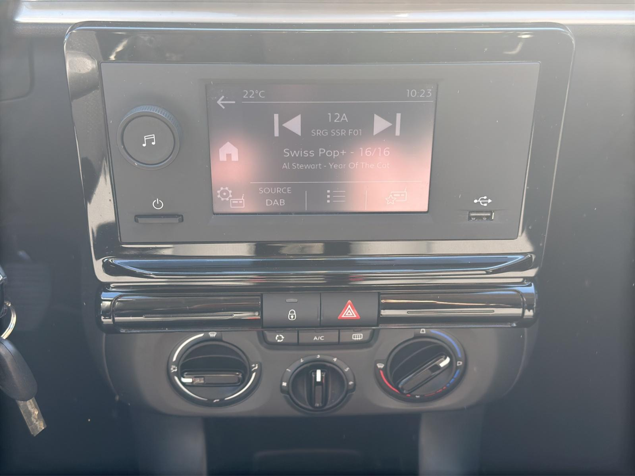 listing desktop thumbnail image 13