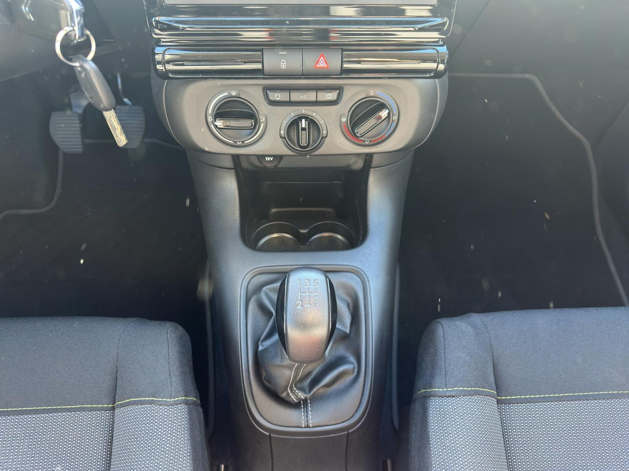 listing desktop thumbnail image 12