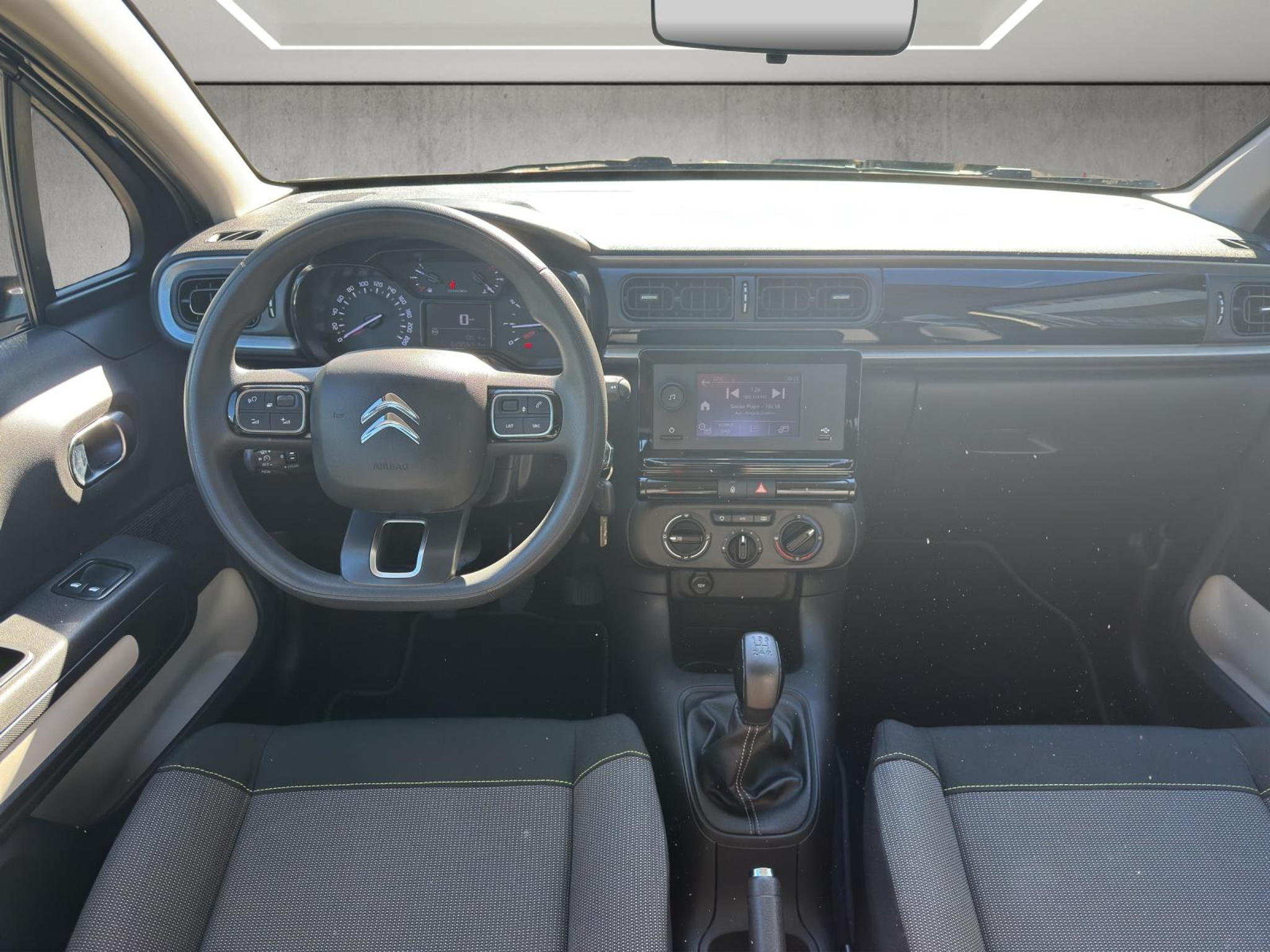 listing desktop thumbnail image 11