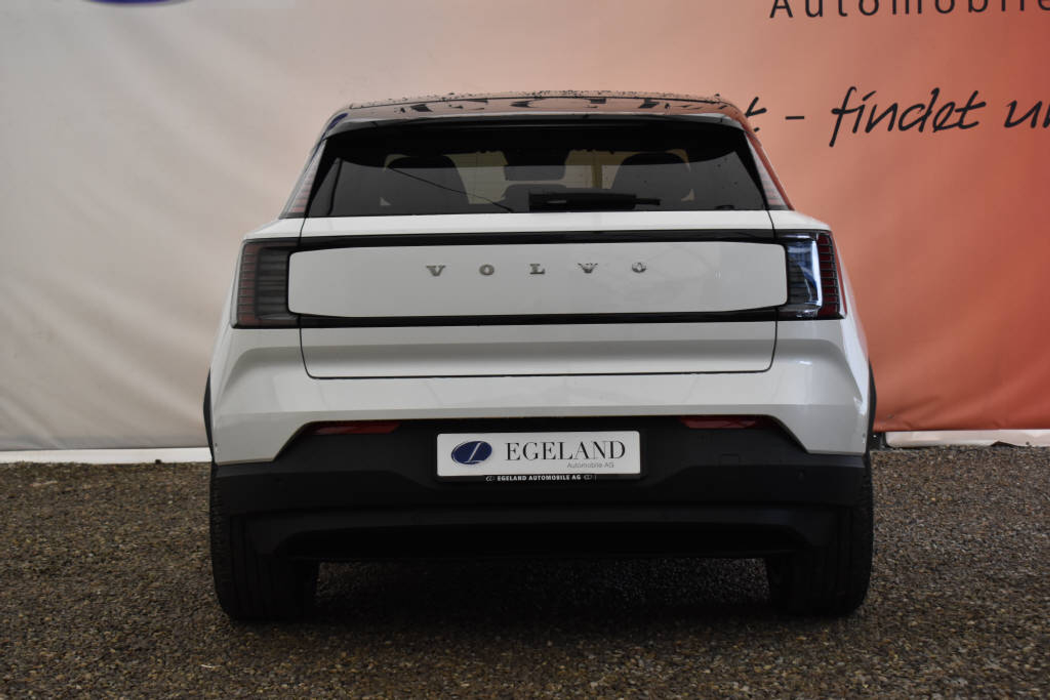 listing desktop thumbnail image 5