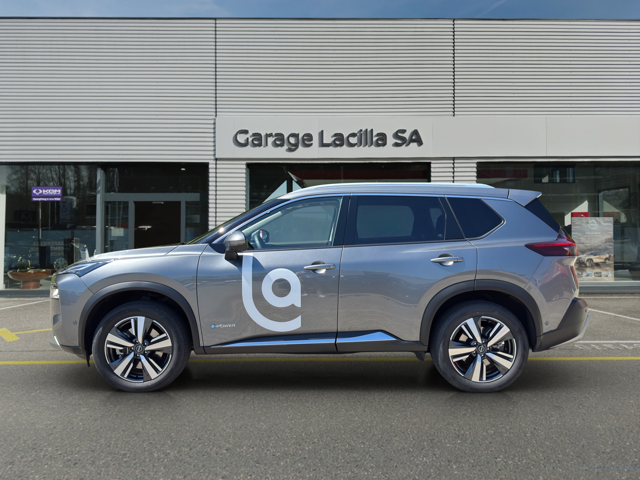 listing desktop thumbnail image 3