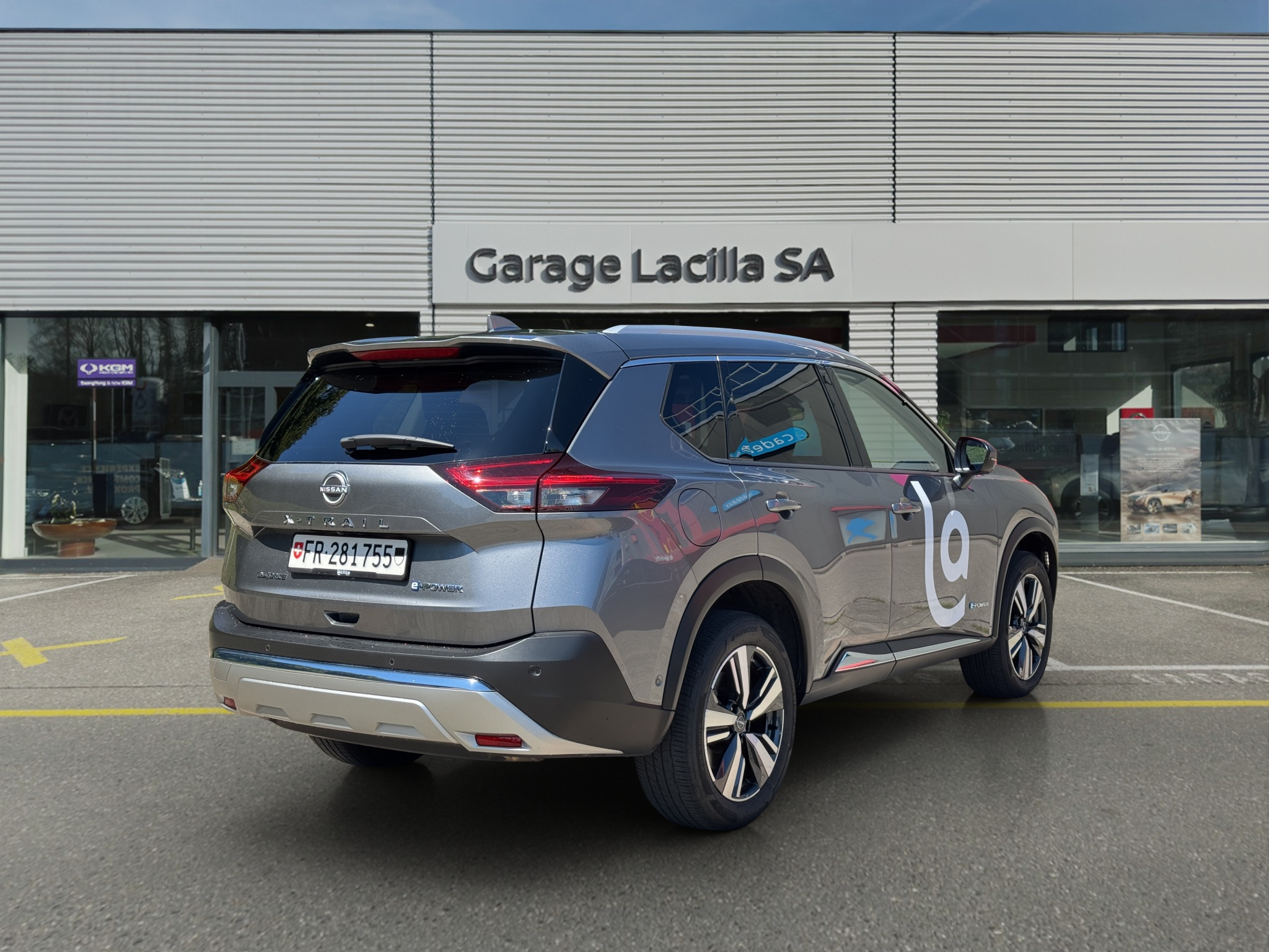 listing desktop thumbnail image 6