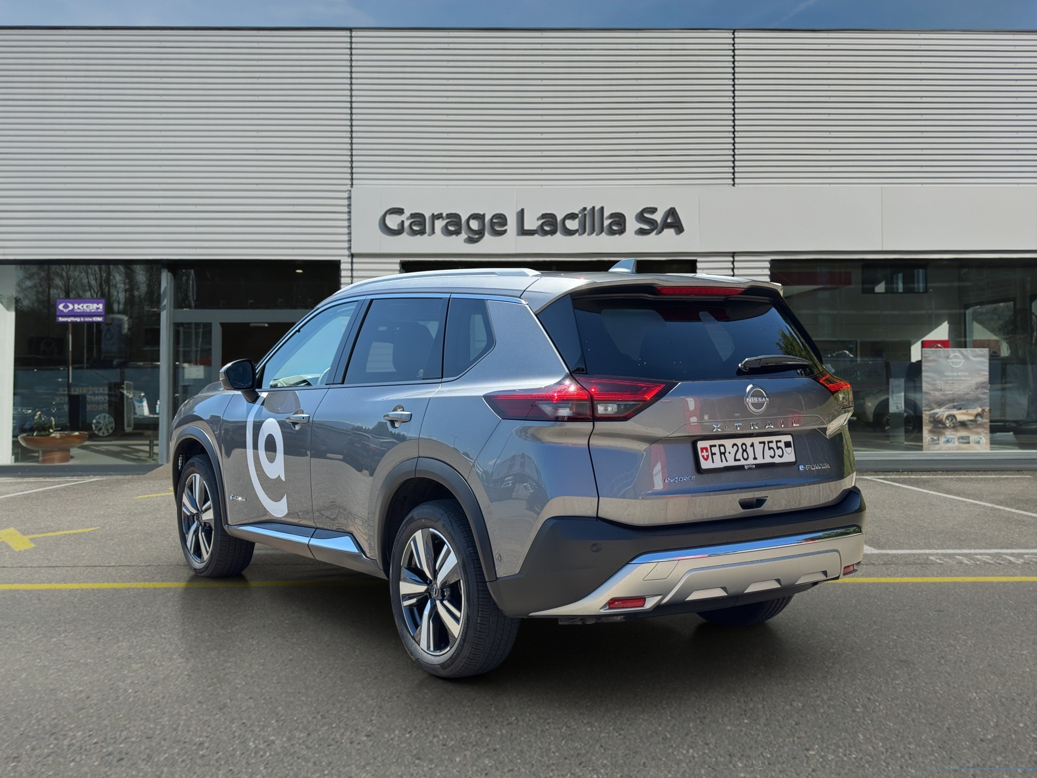 listing desktop thumbnail image 4