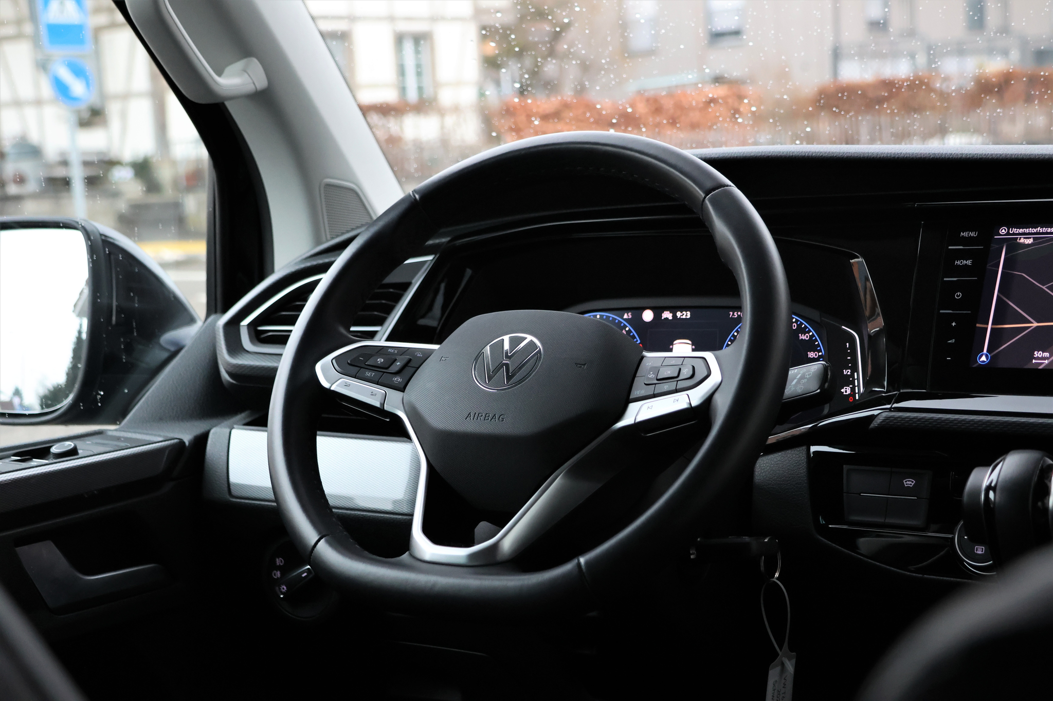 listing desktop thumbnail image 15