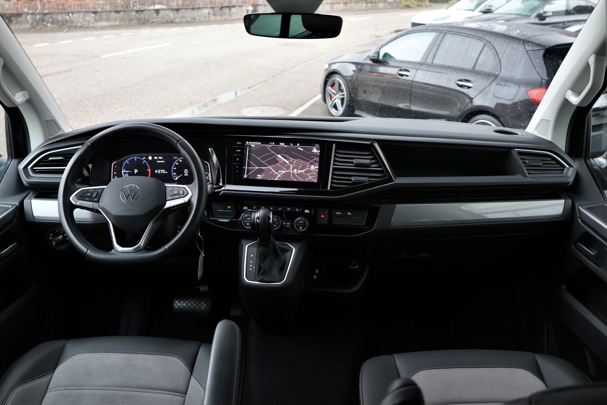 listing desktop thumbnail image 17