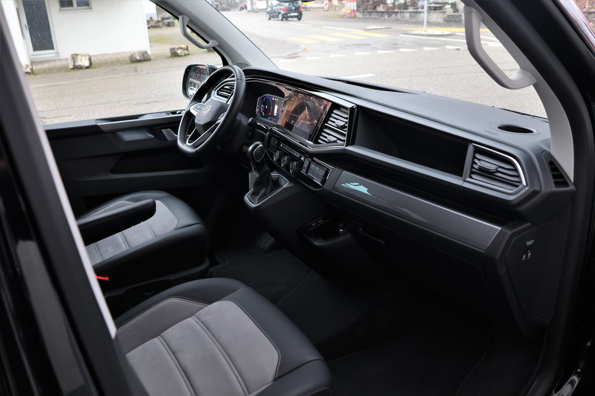 listing desktop thumbnail image 19