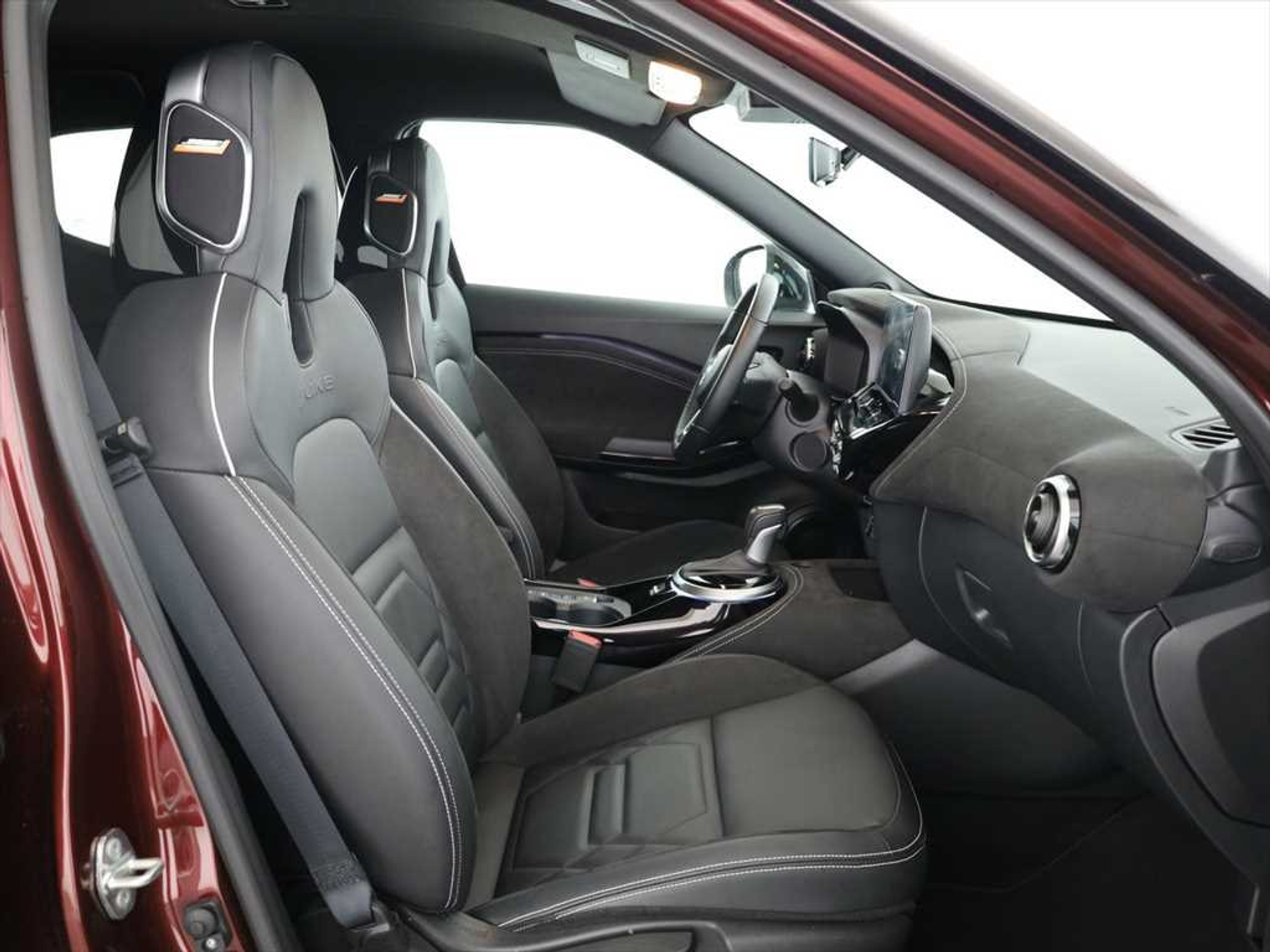 listing desktop thumbnail image 8