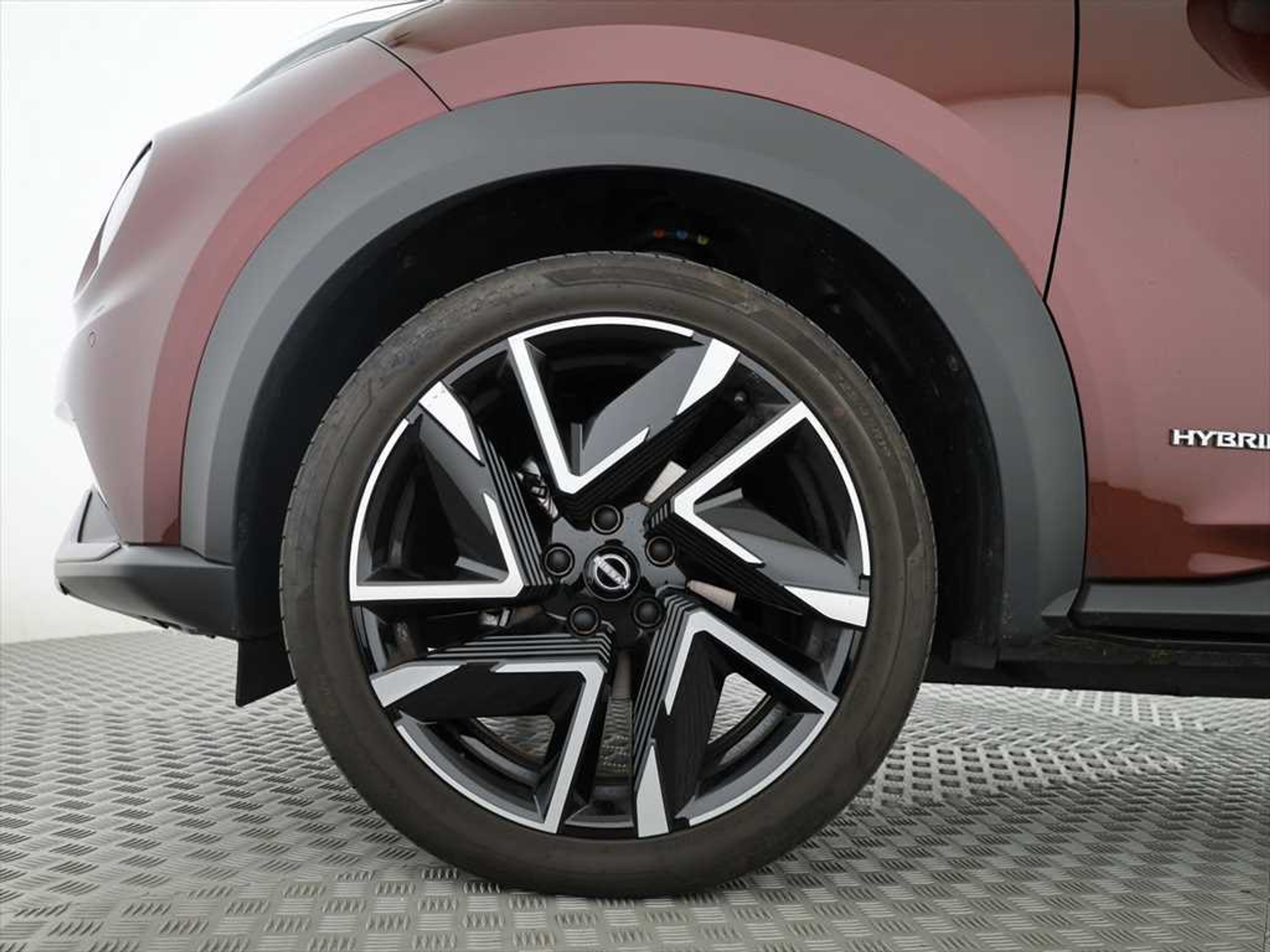 listing desktop thumbnail image 3