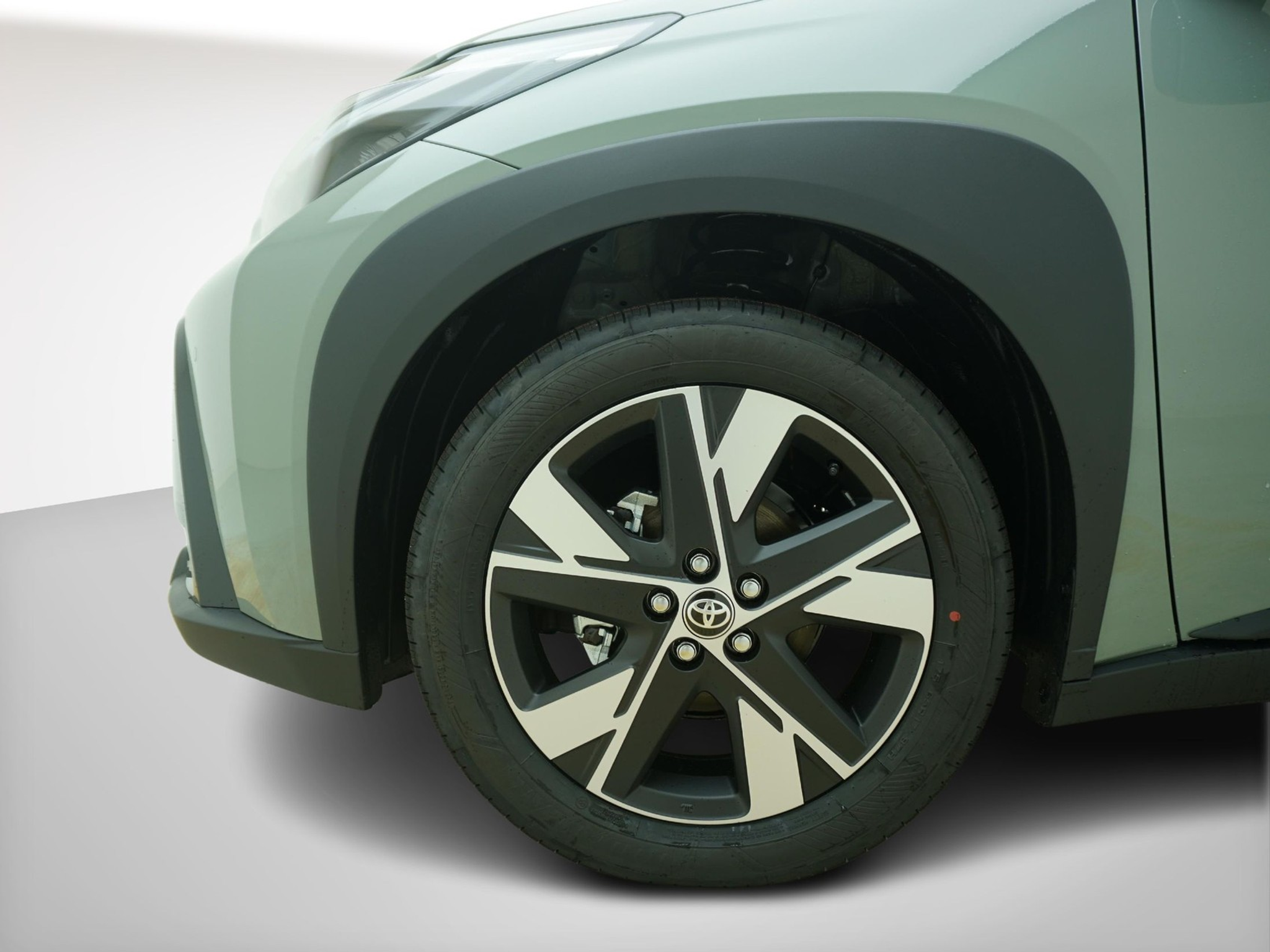 listing desktop thumbnail image 5