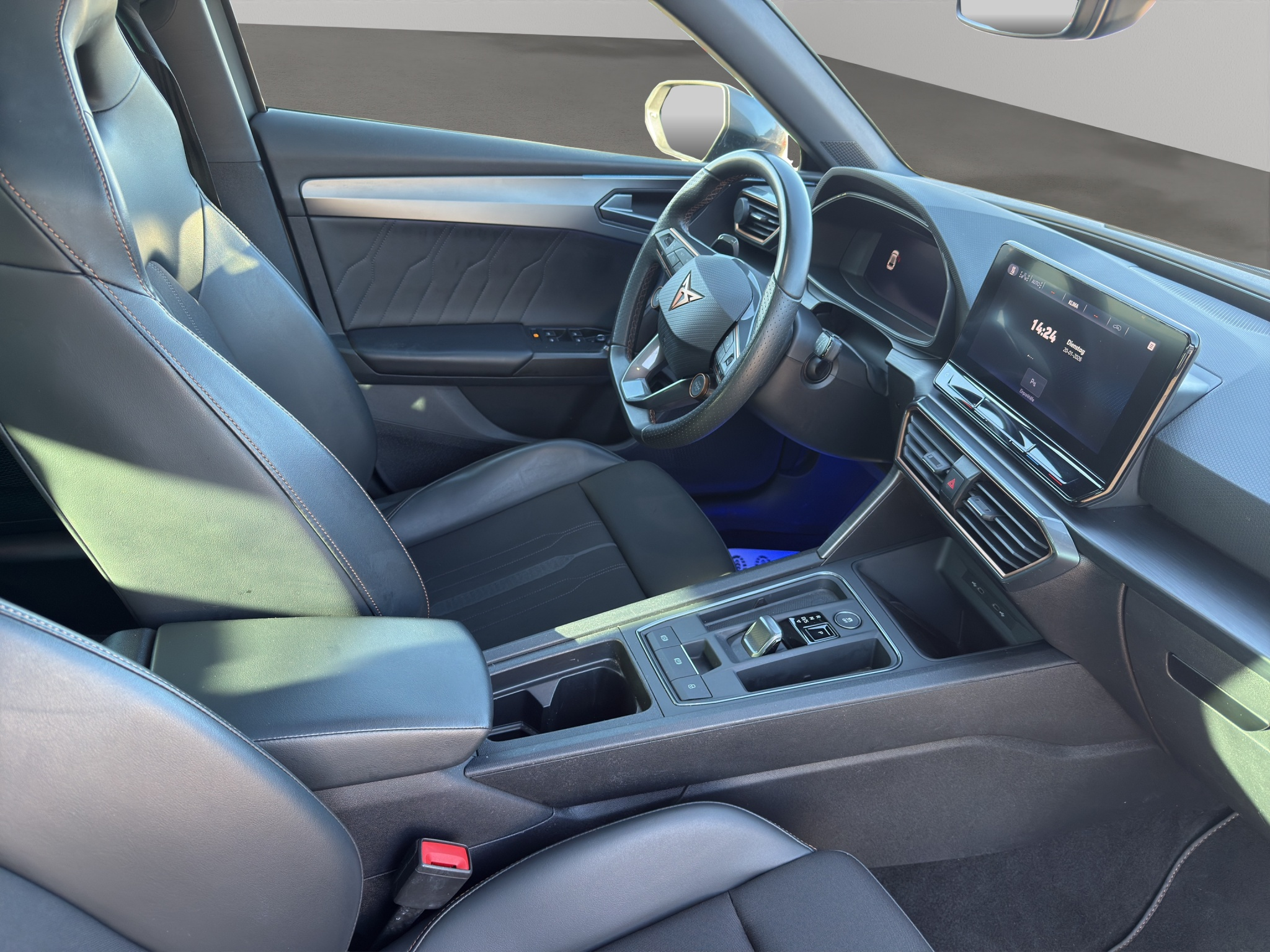 listing desktop thumbnail image 8