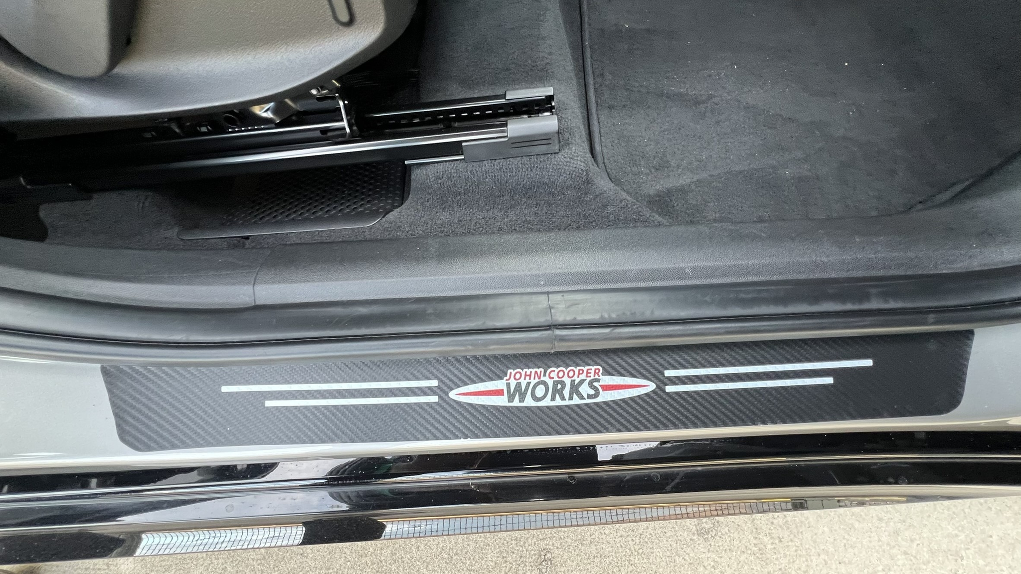 listing desktop thumbnail image 26