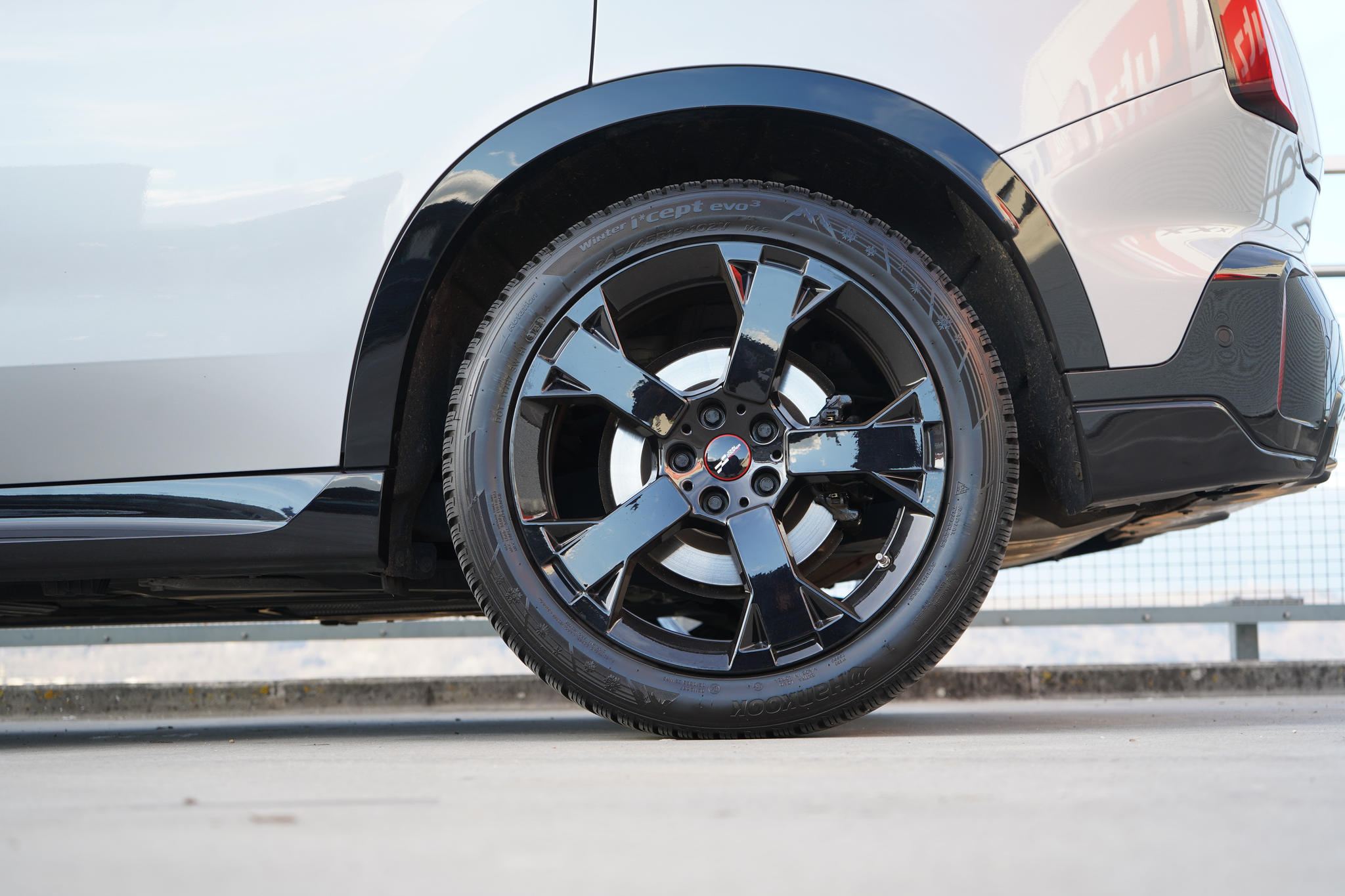 listing desktop thumbnail image 21