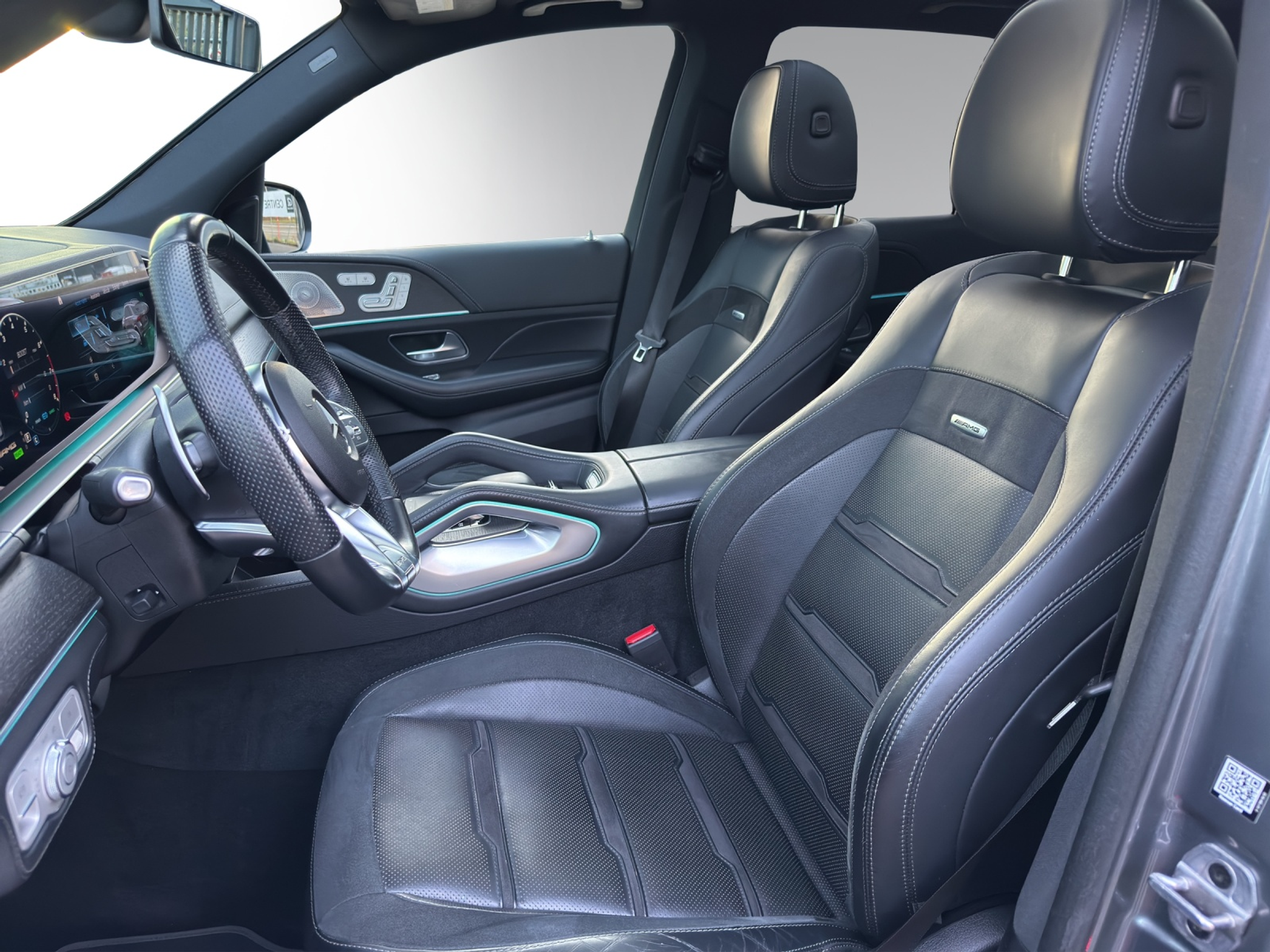 listing desktop thumbnail image 6