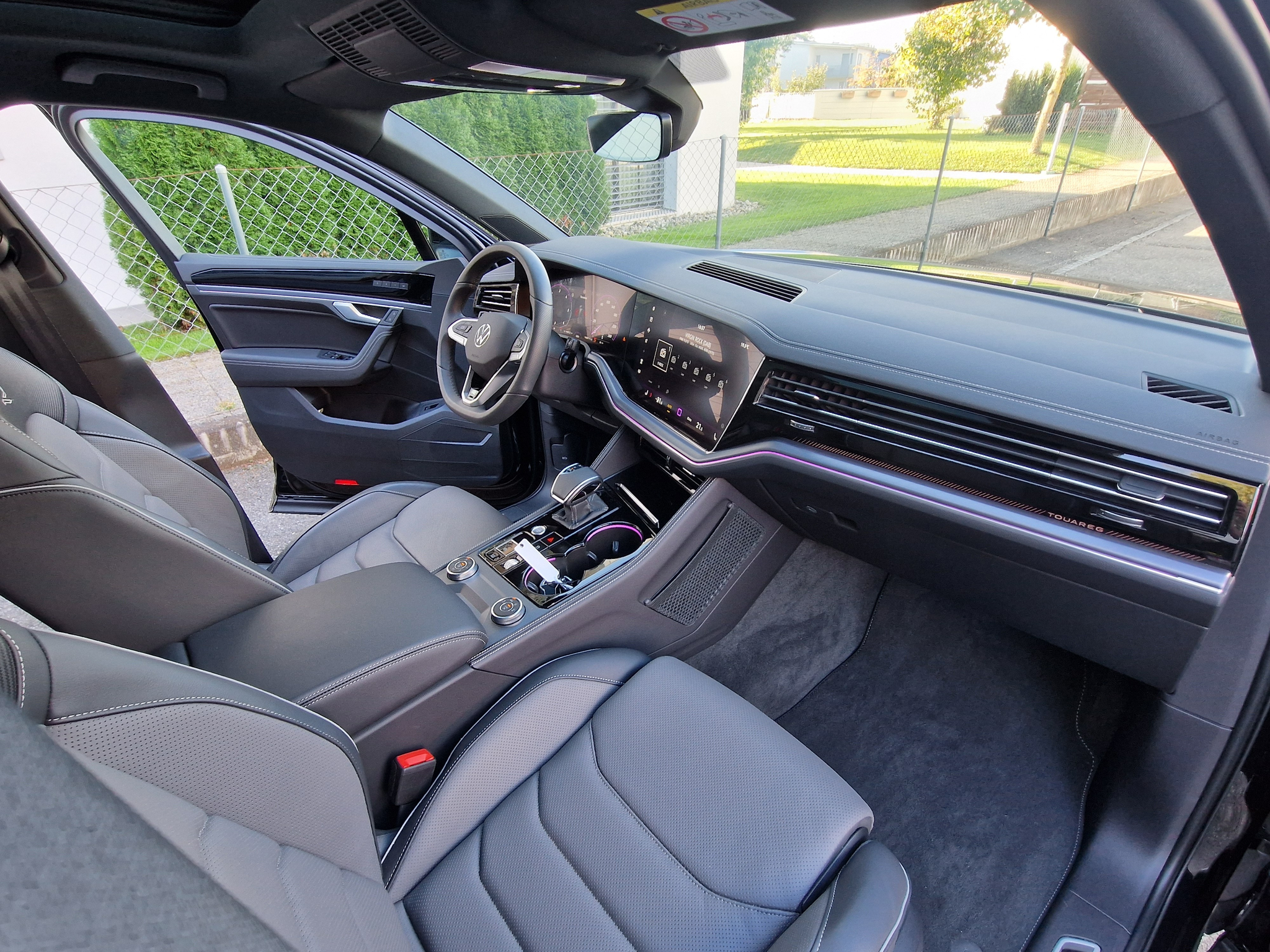 listing desktop thumbnail image 13