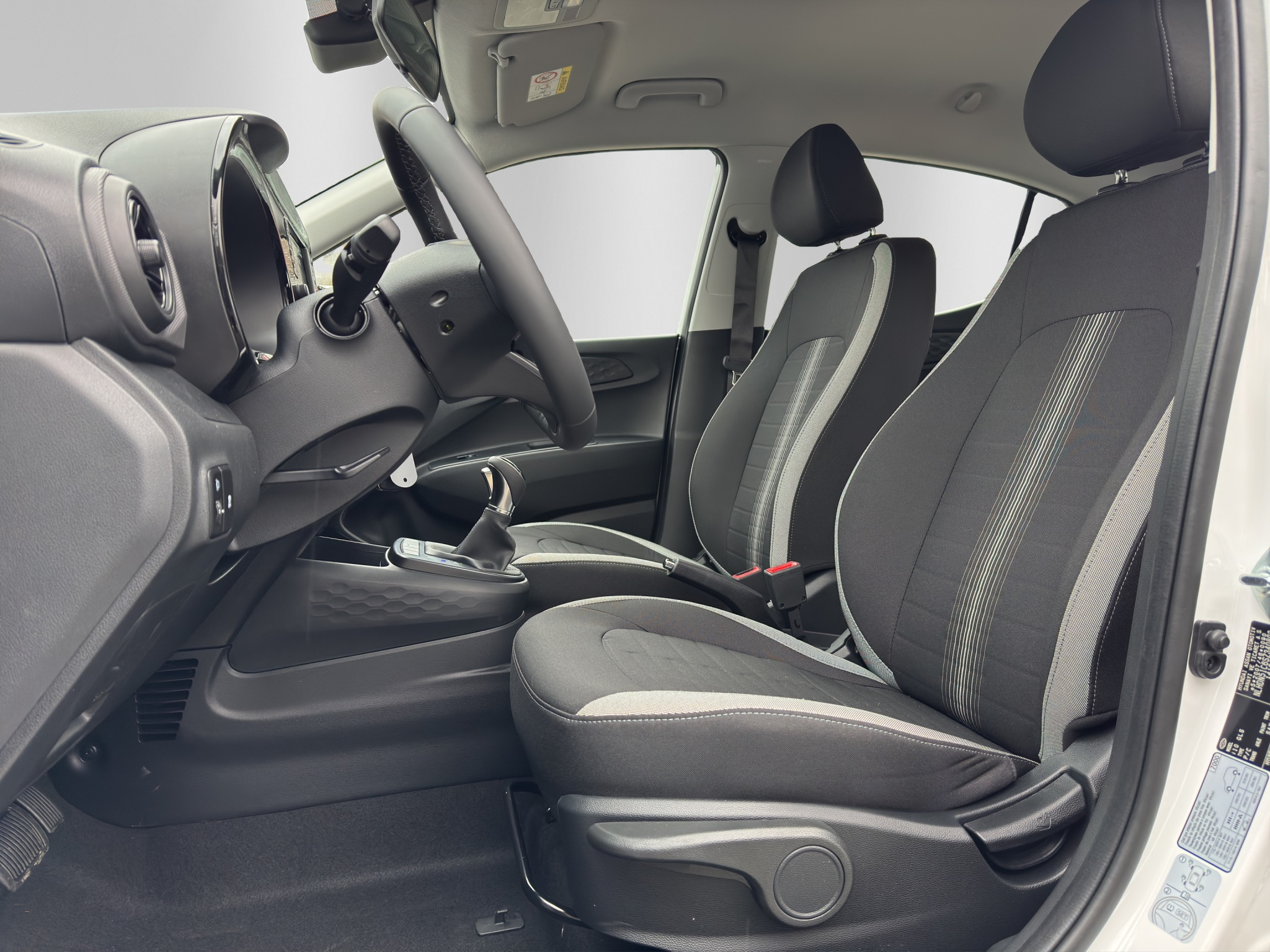 listing desktop thumbnail image 11