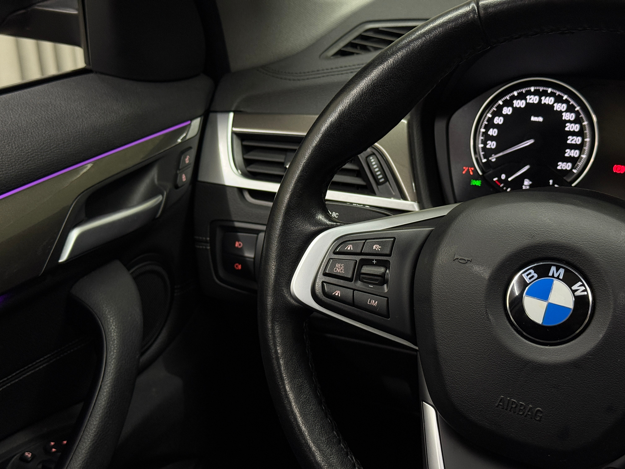 listing desktop thumbnail image 16