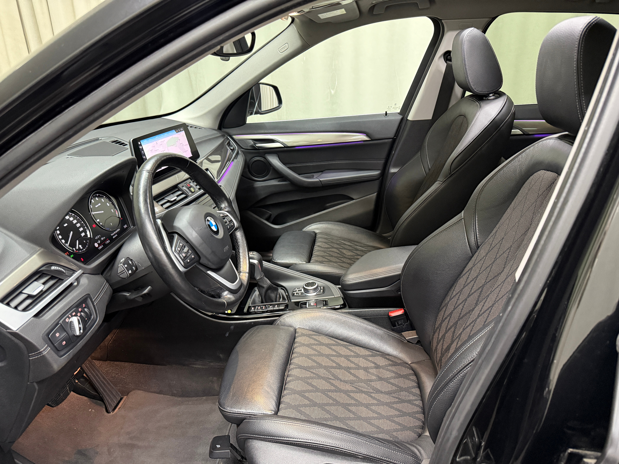 listing desktop thumbnail image 7