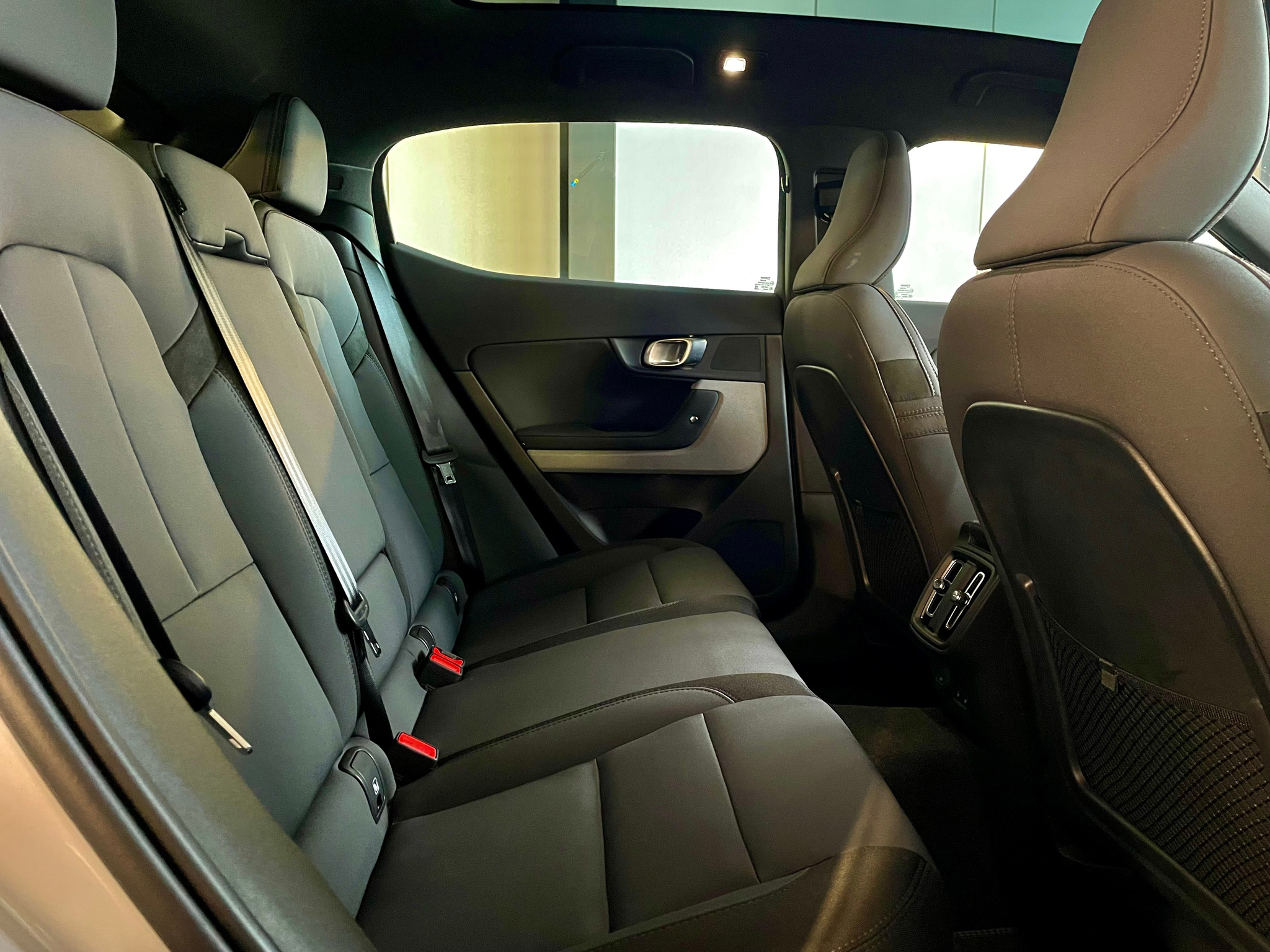 listing desktop thumbnail image 8