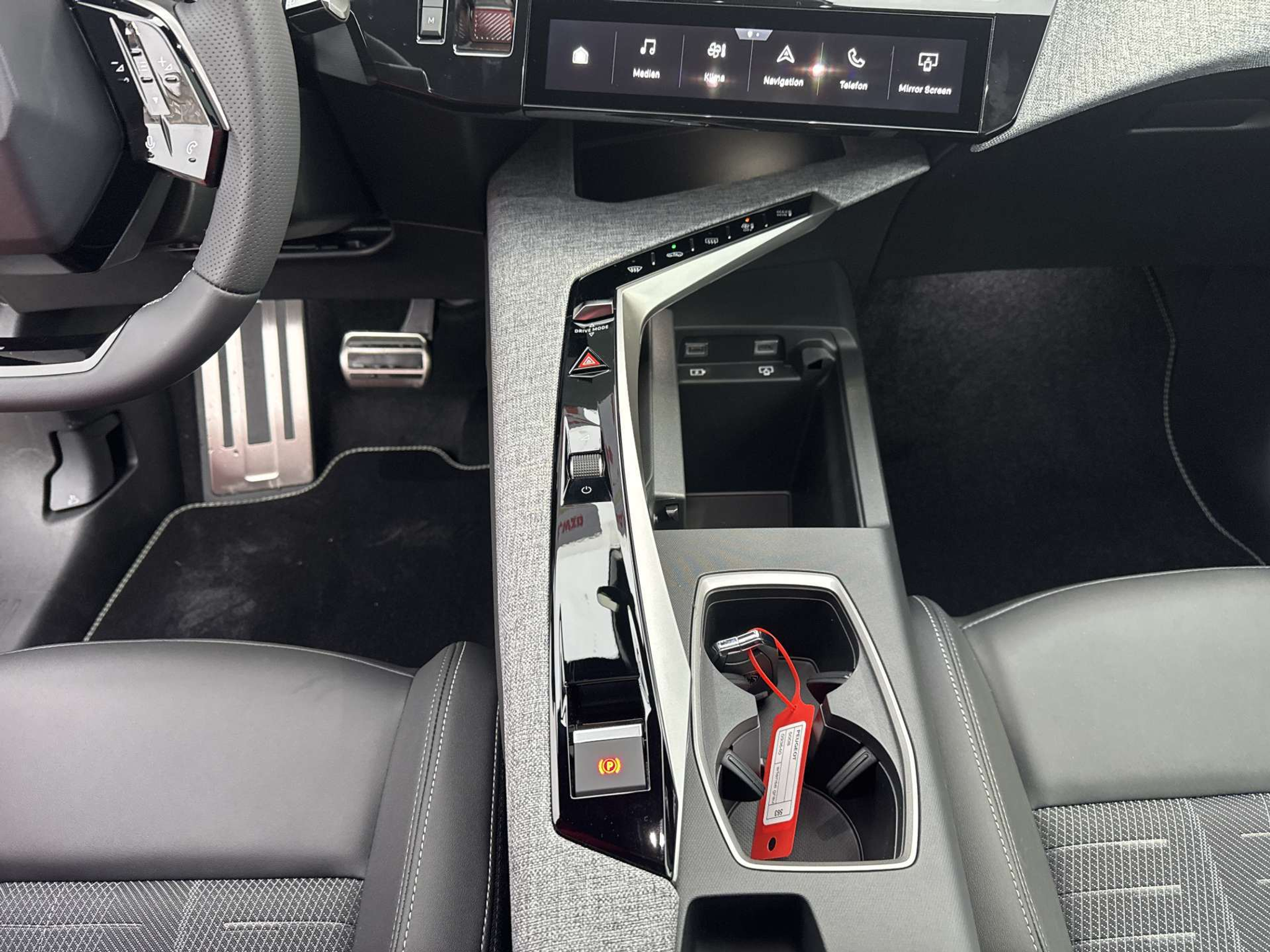 listing desktop thumbnail image 11