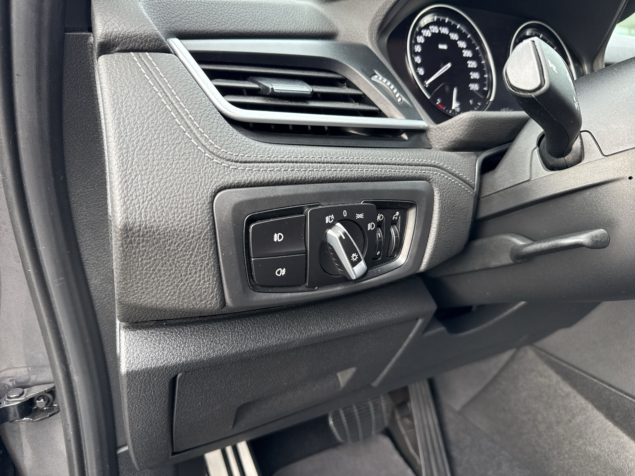 listing desktop thumbnail image 19