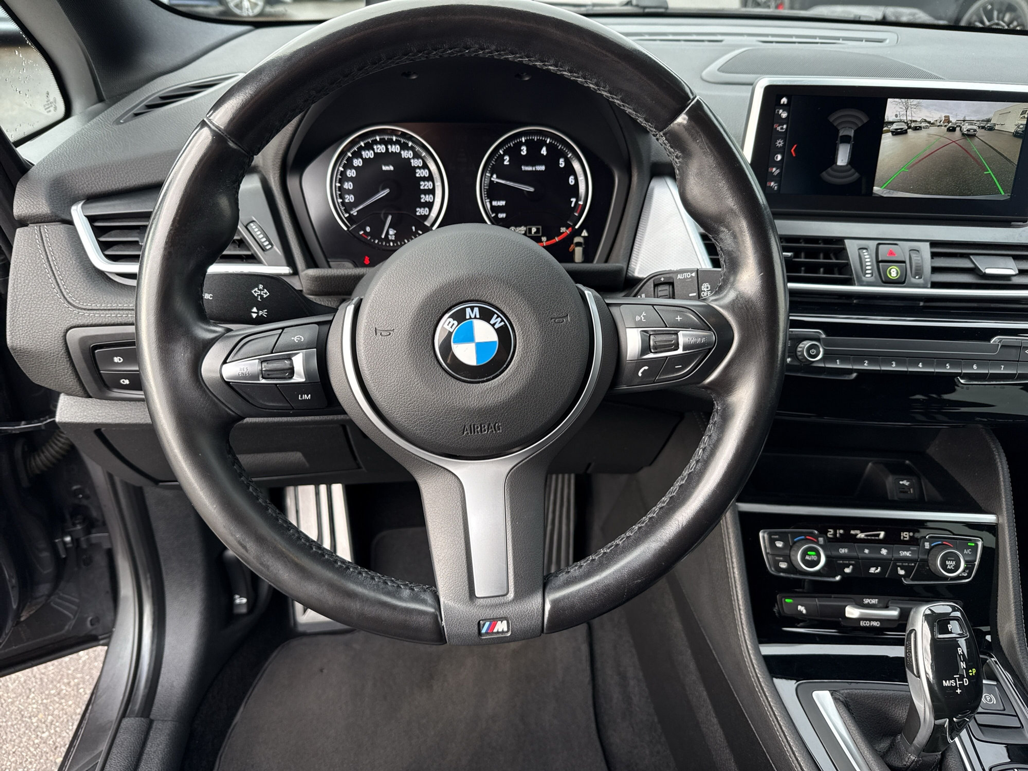 listing desktop thumbnail image 11