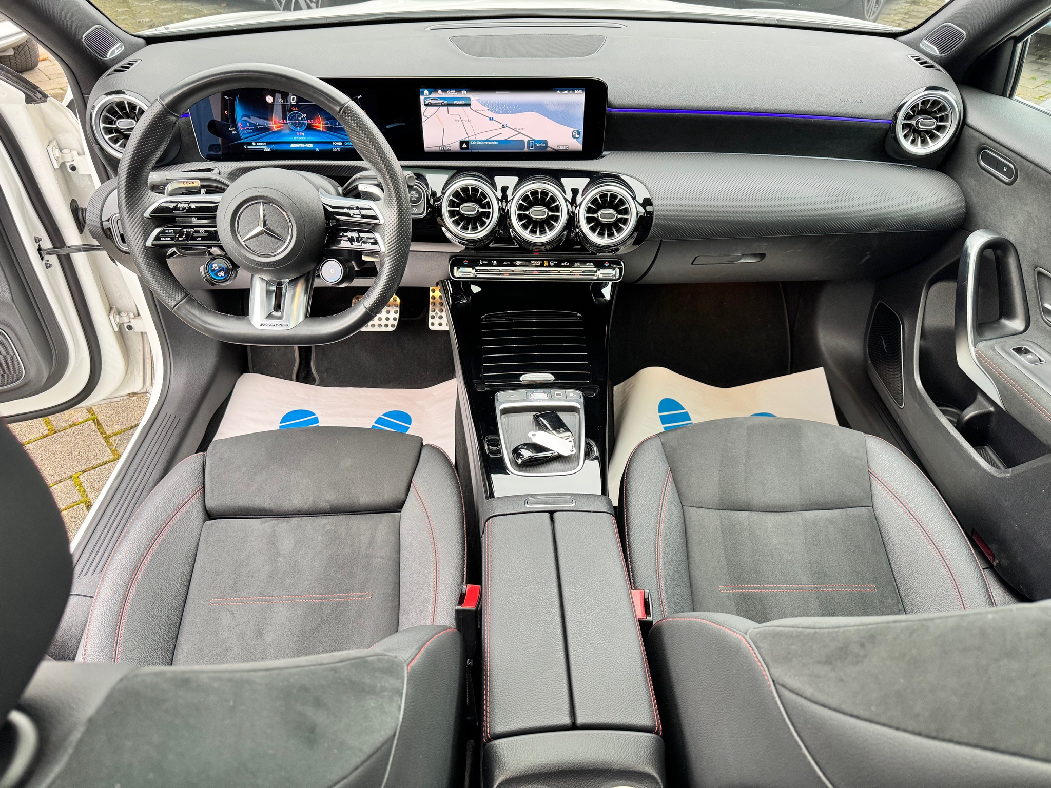 listing desktop thumbnail image 7