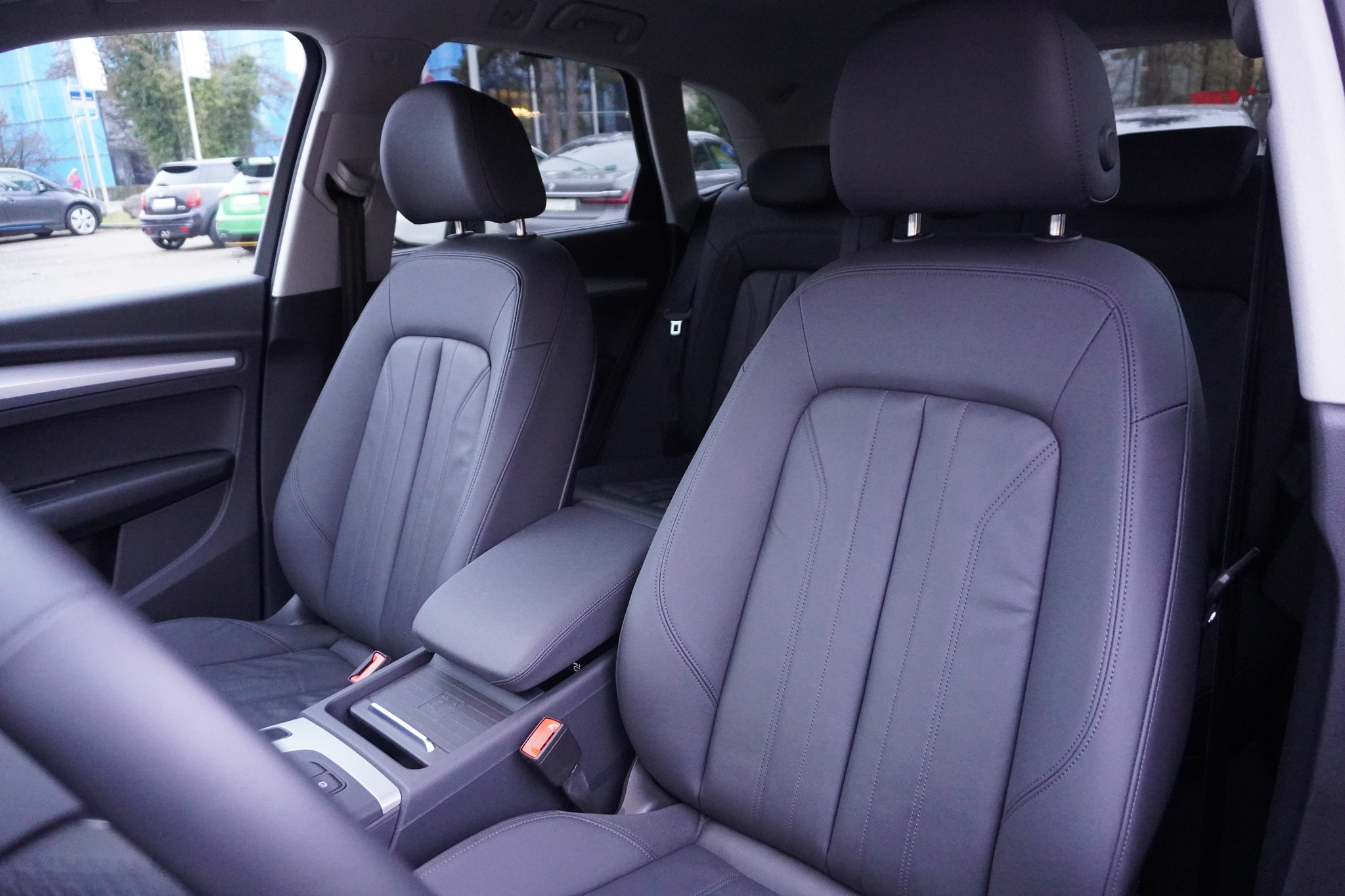 listing desktop thumbnail image 12