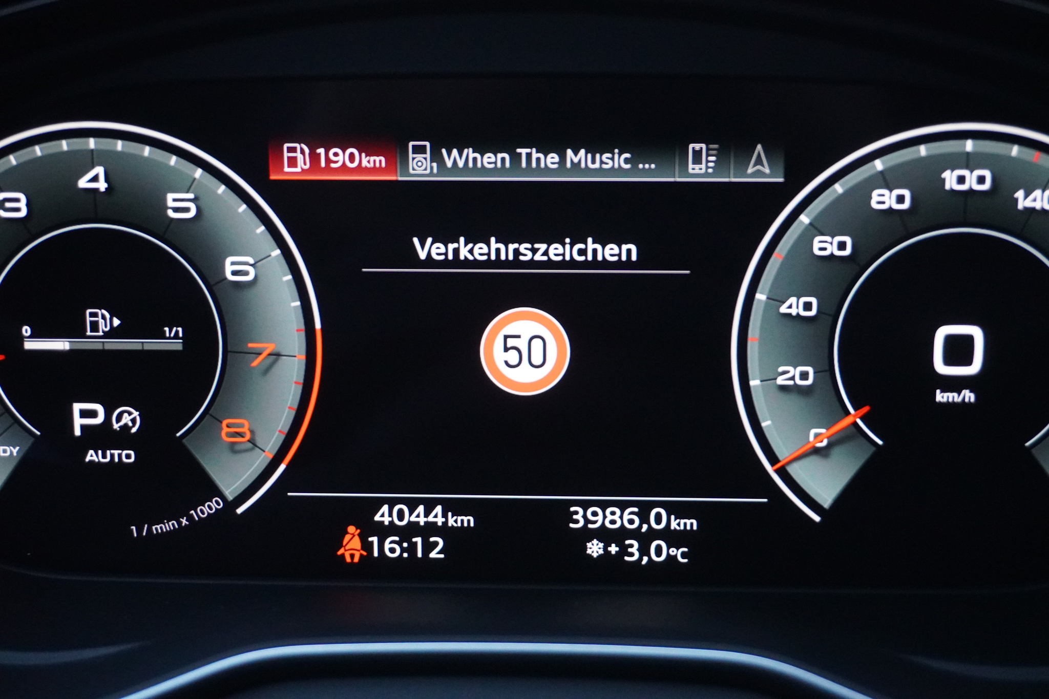 listing desktop thumbnail image 23