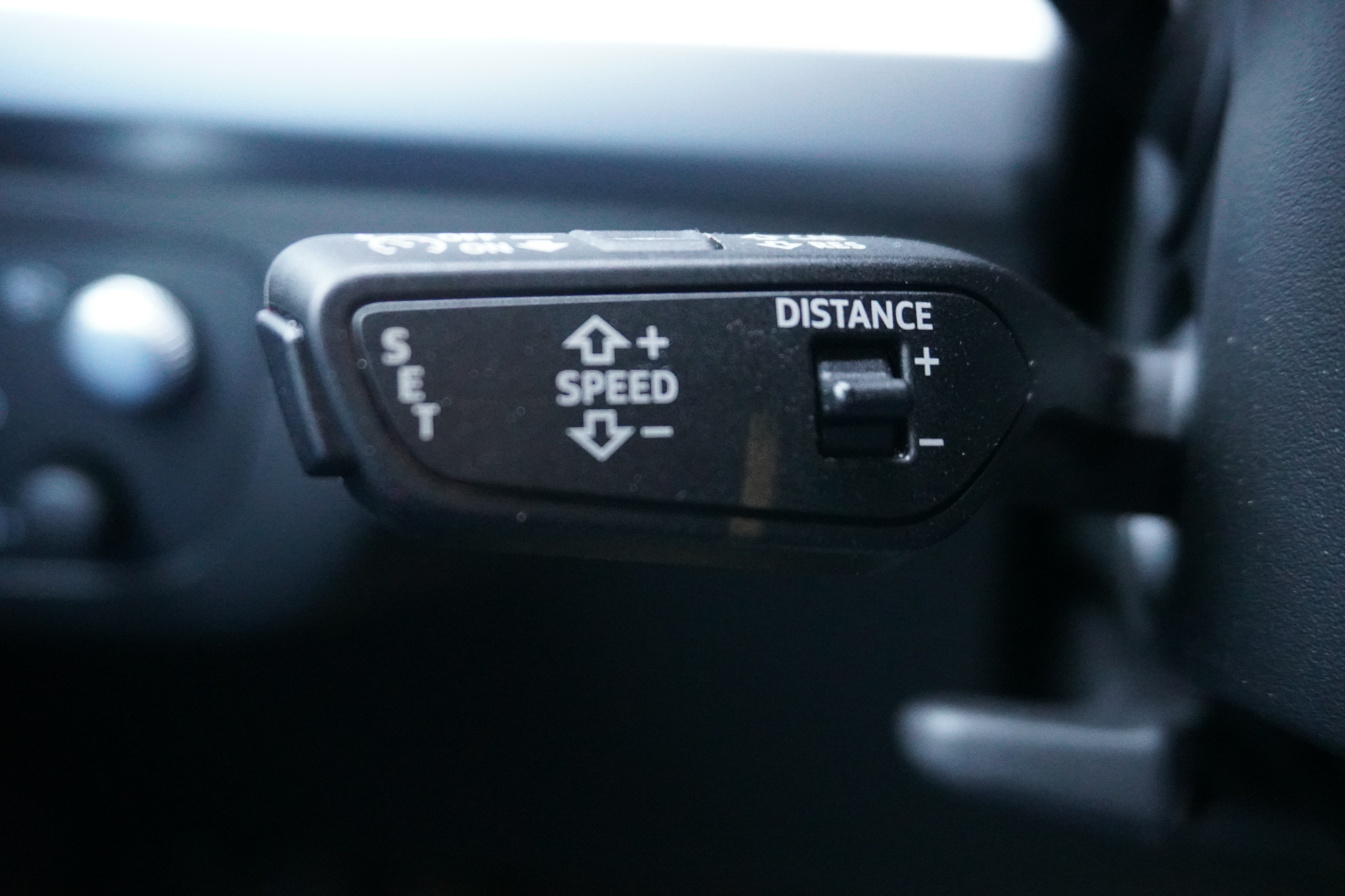 listing desktop thumbnail image 28