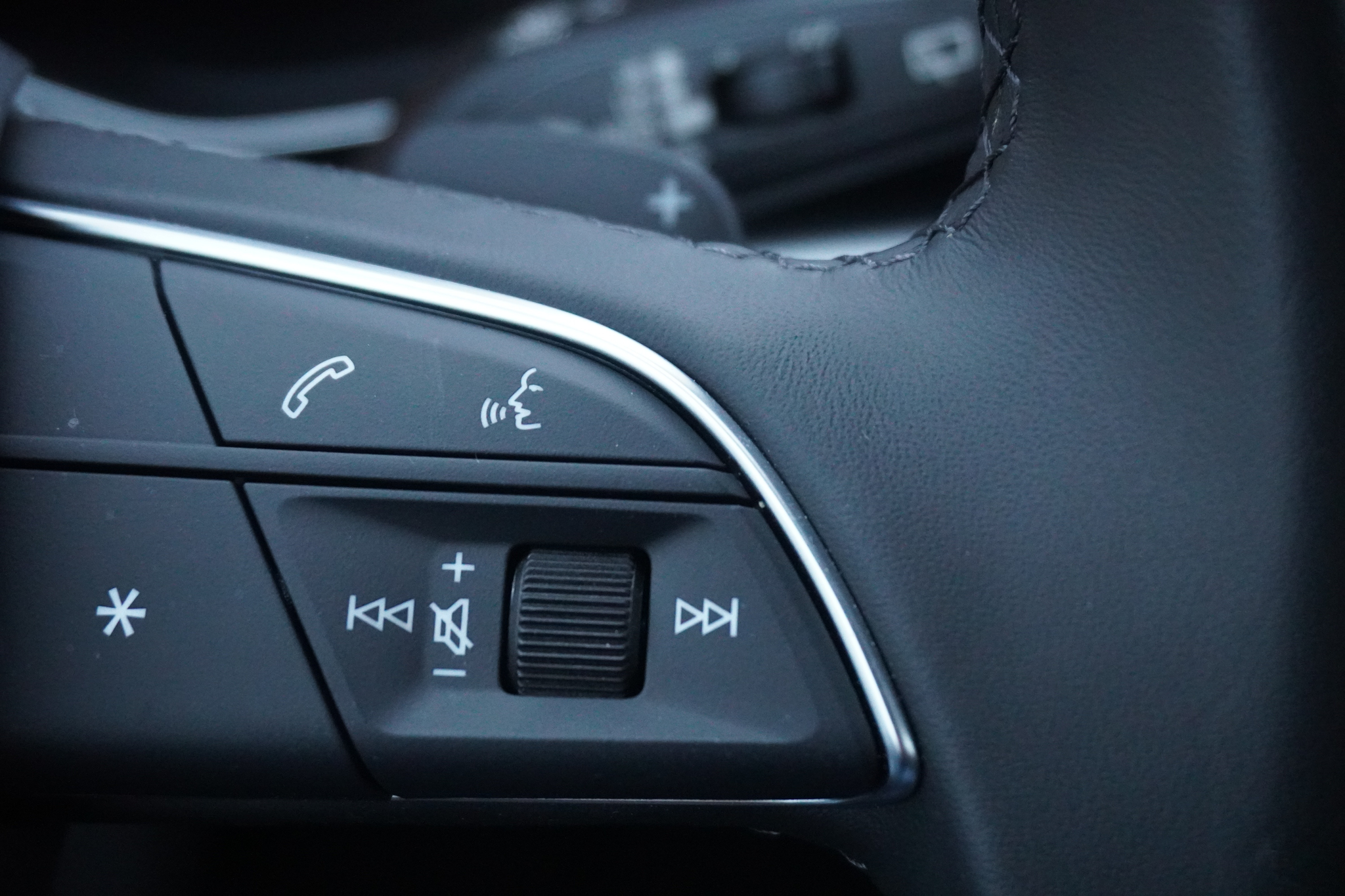 listing desktop thumbnail image 24