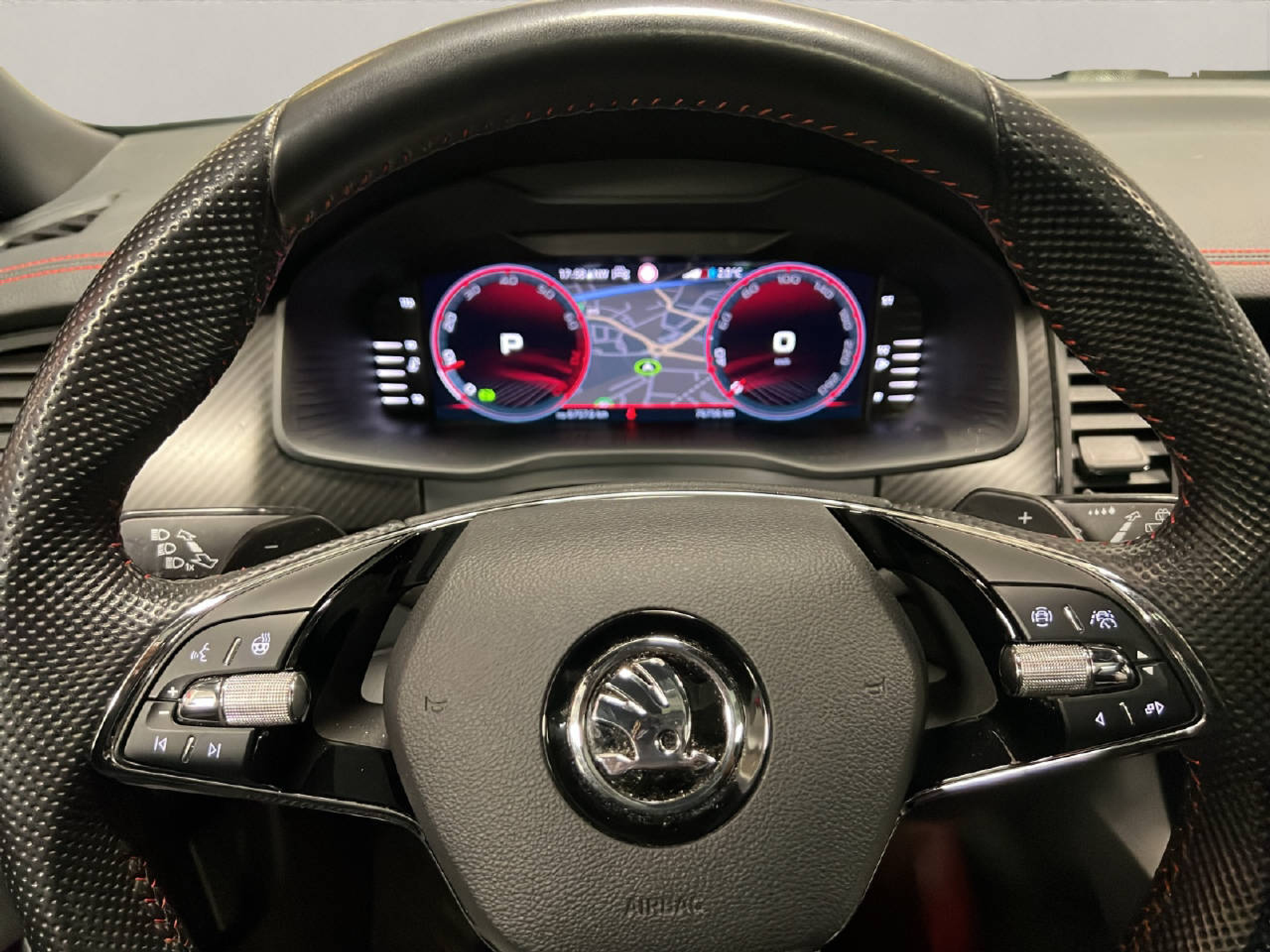 listing desktop thumbnail image 14