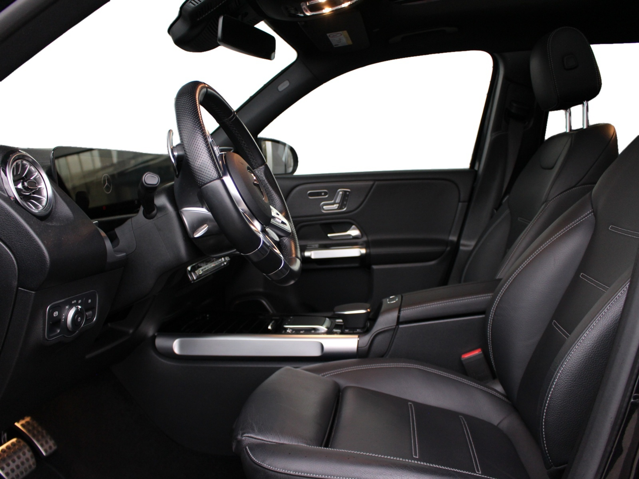 listing desktop thumbnail image 6