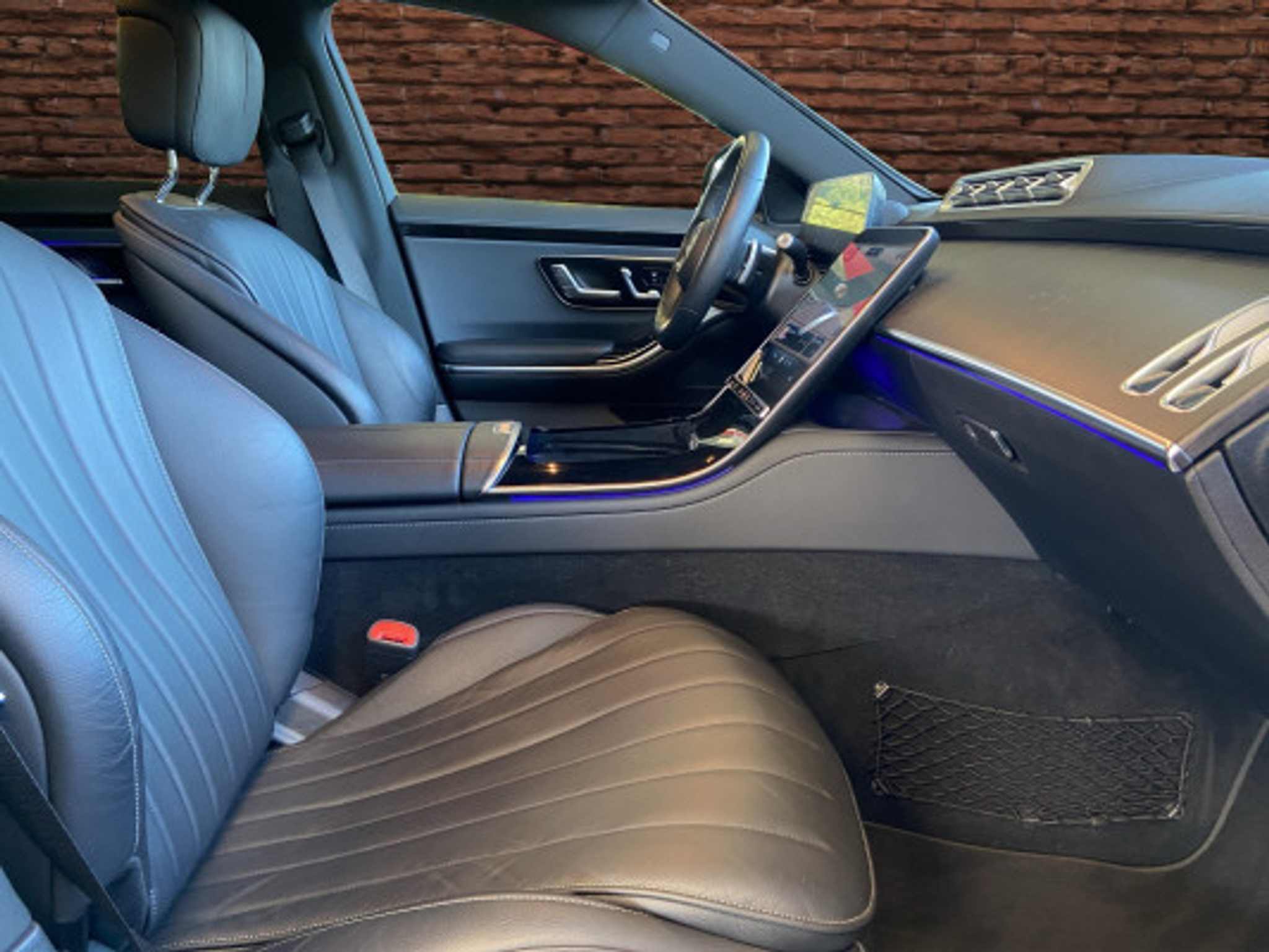 listing desktop thumbnail image 10