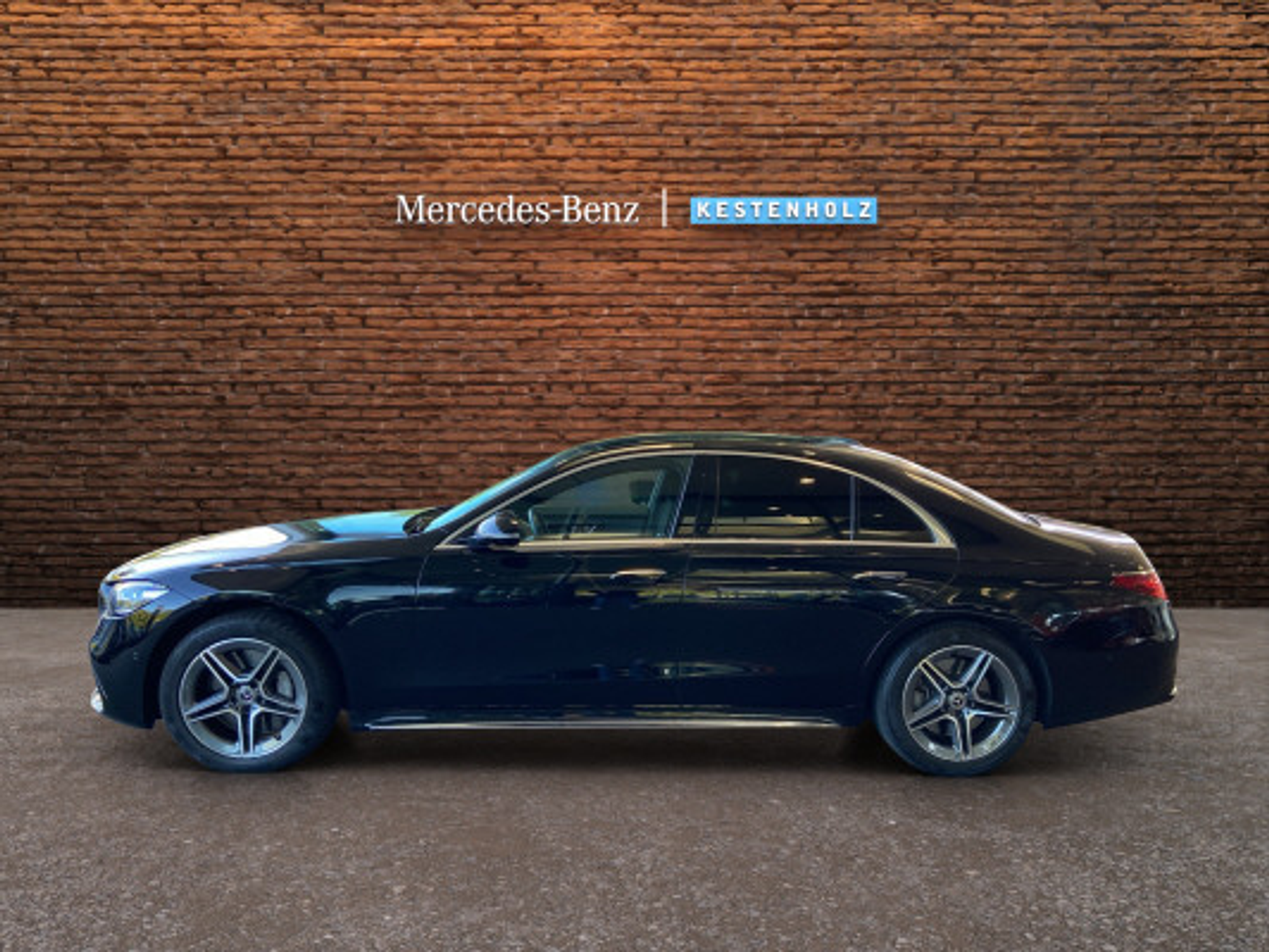 listing desktop thumbnail image 3