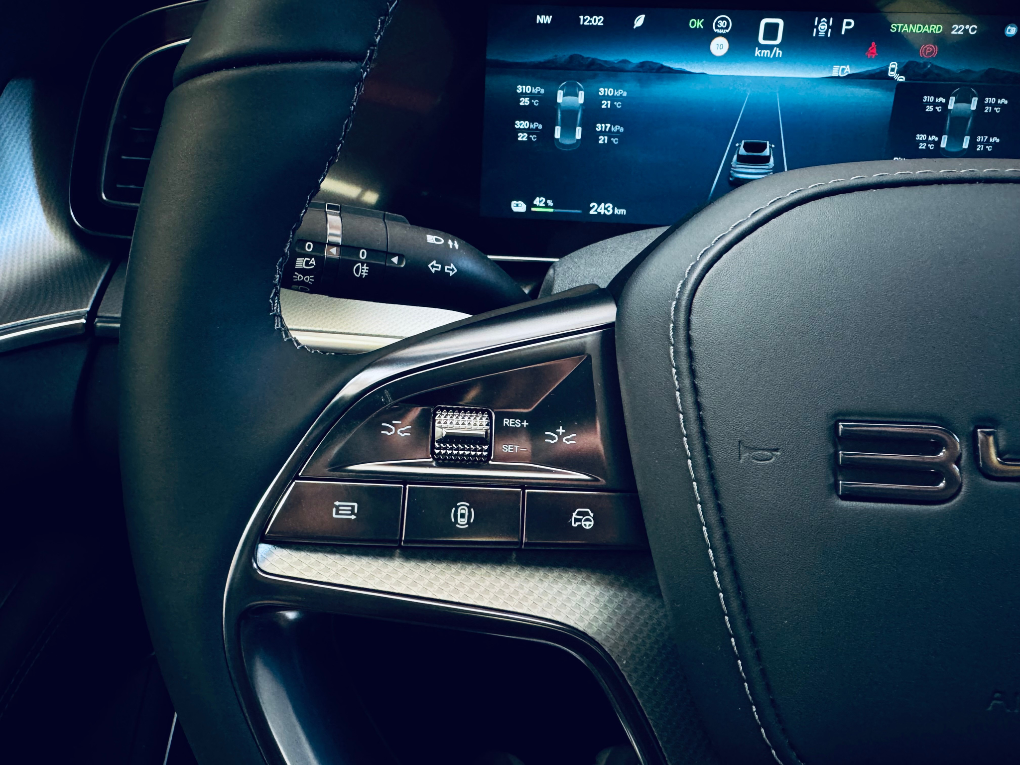 listing desktop thumbnail image 22