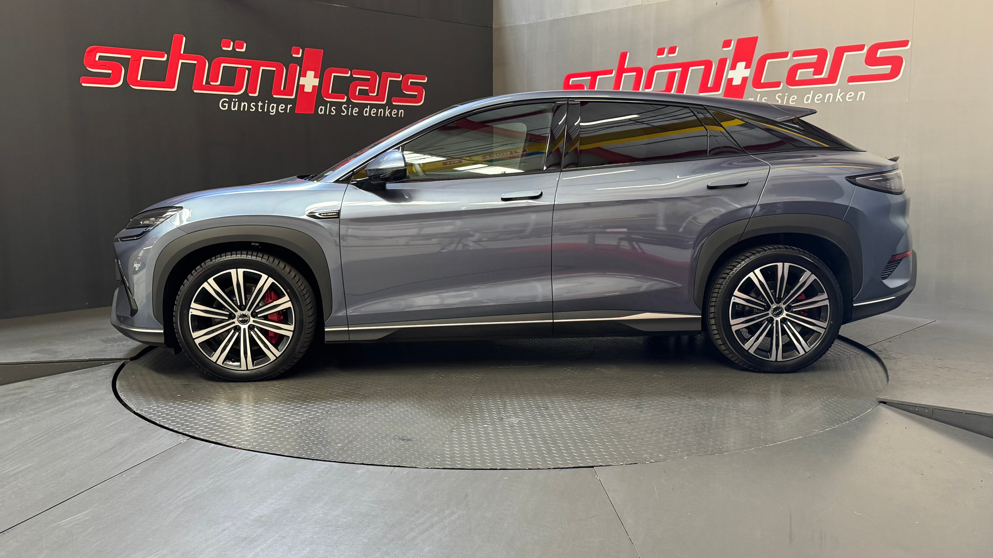 listing desktop thumbnail image 2