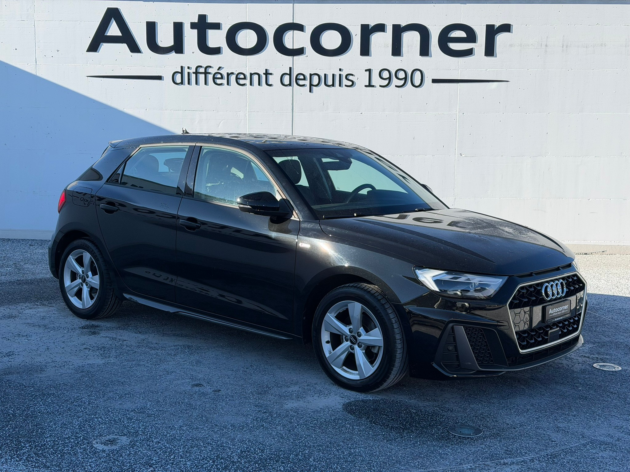 listing desktop thumbnail image 1