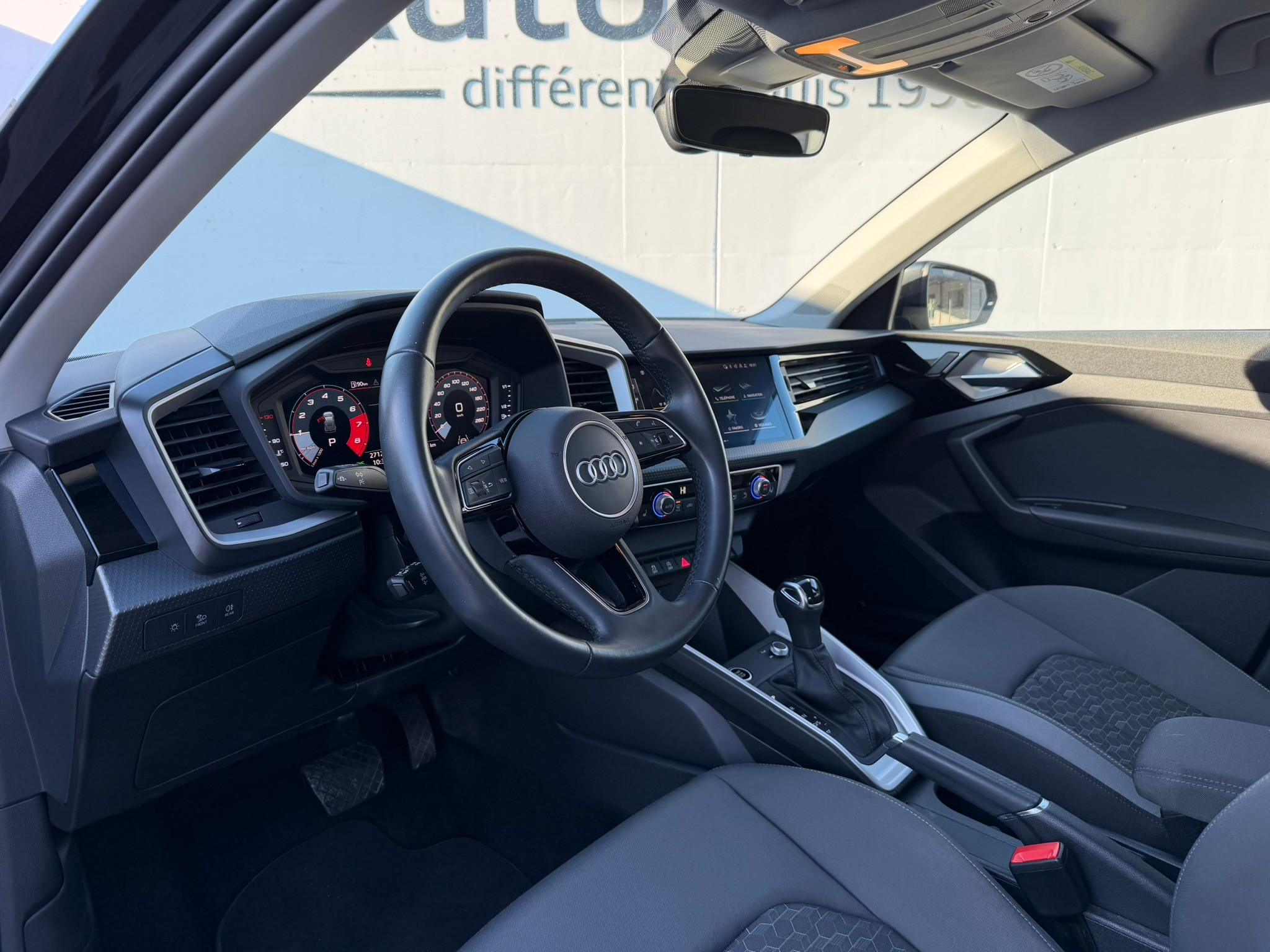 listing desktop thumbnail image 6