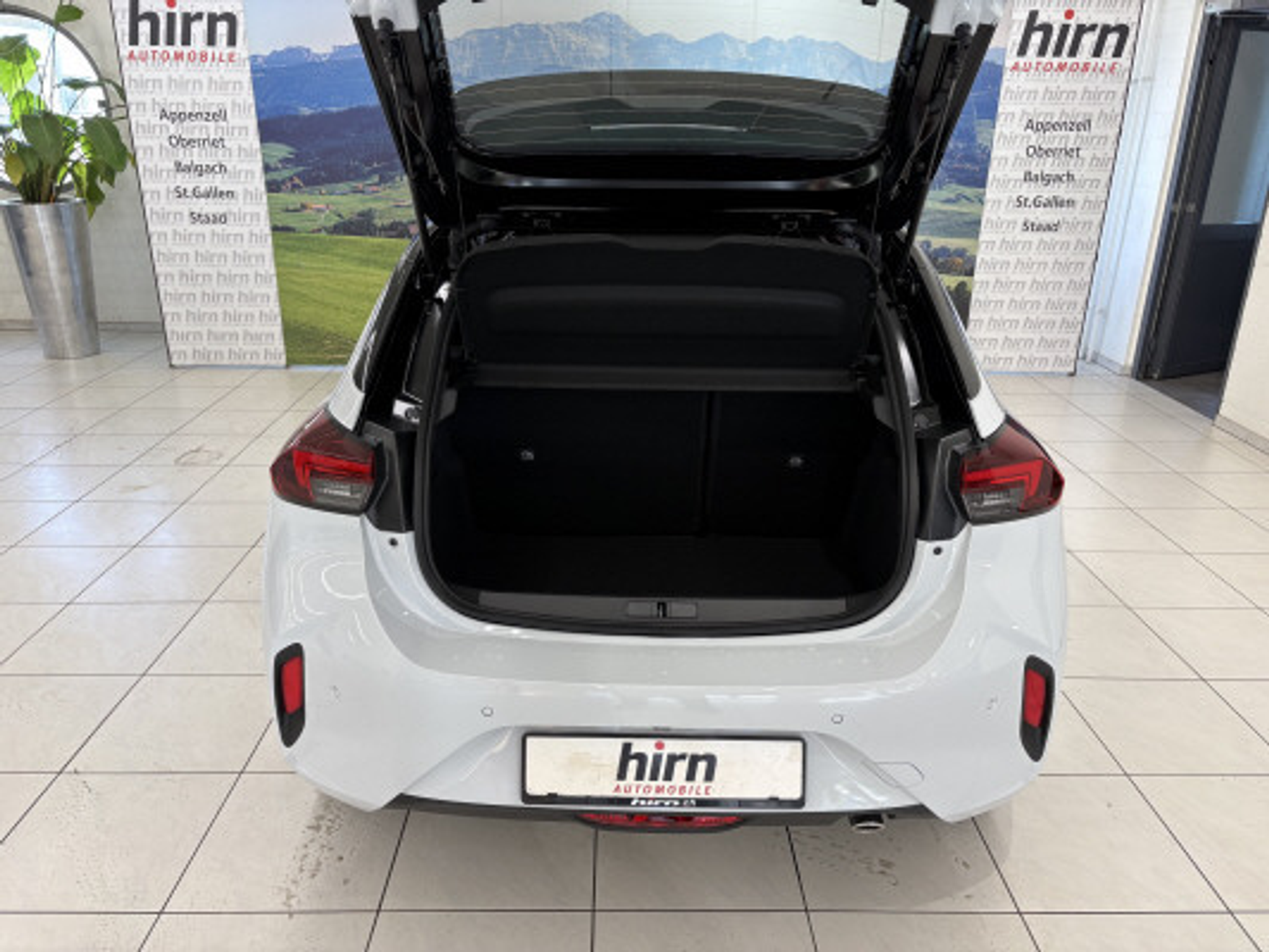 listing desktop thumbnail image 7