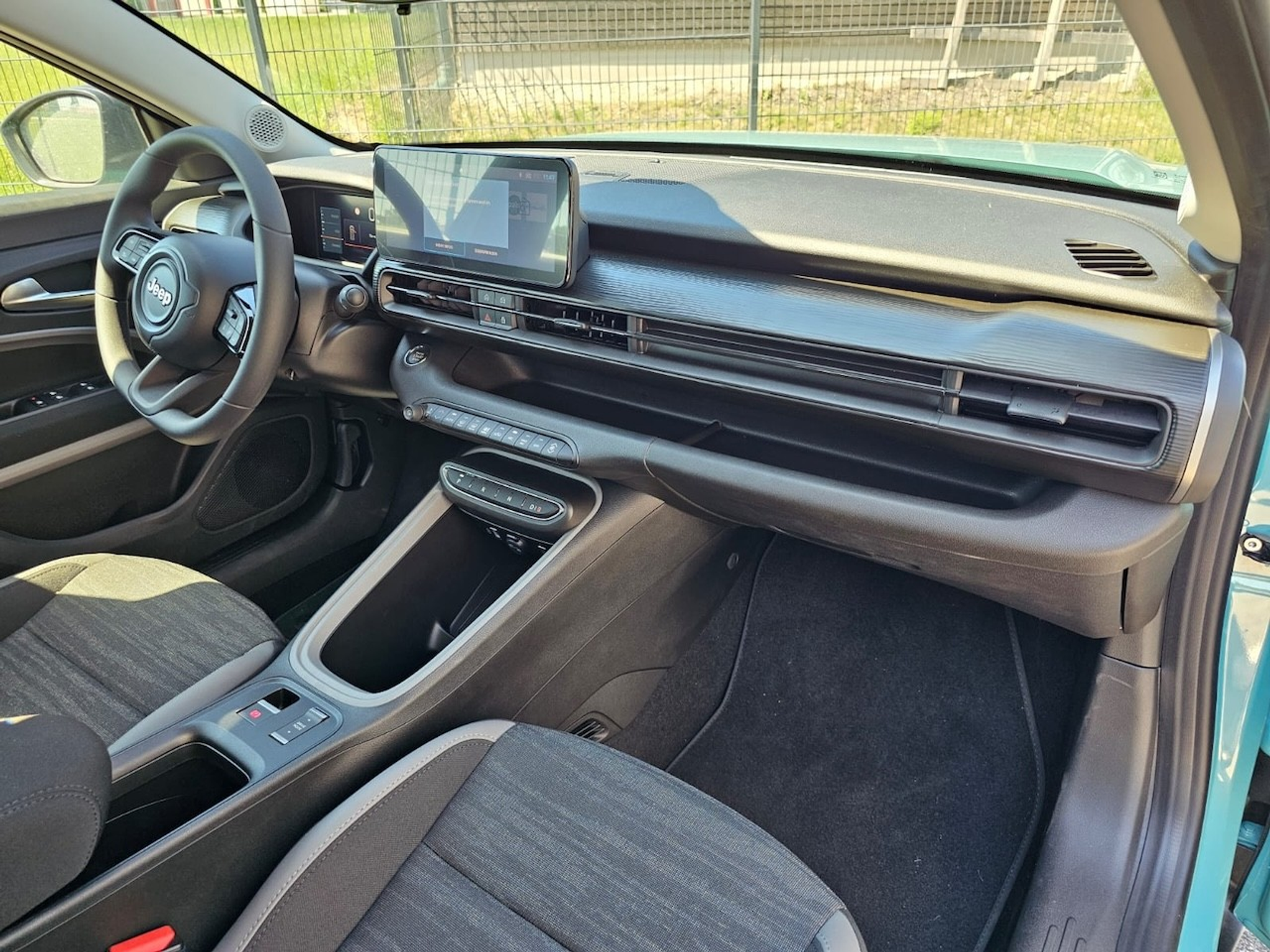 listing desktop thumbnail image 7