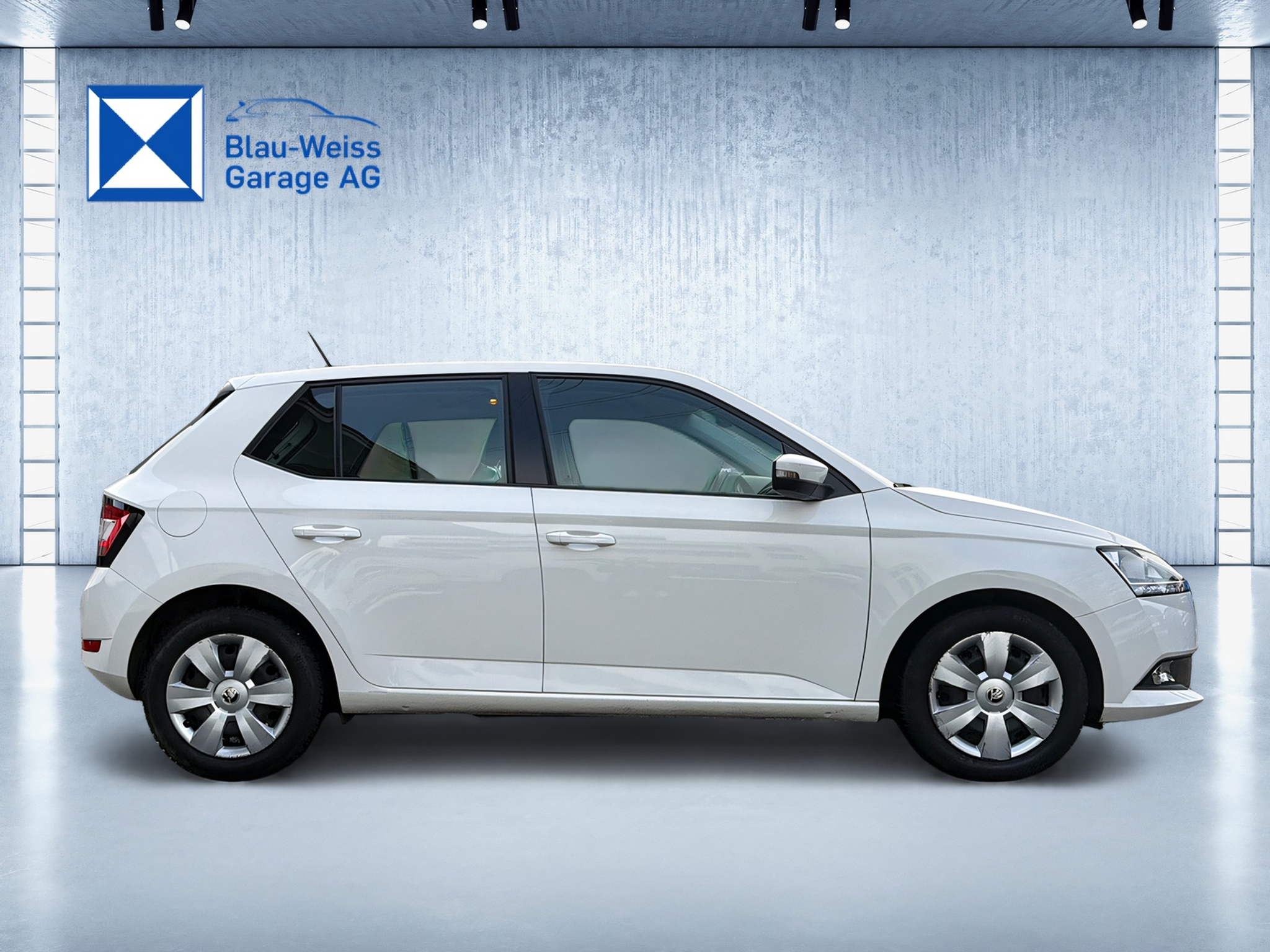 listing desktop thumbnail image 3