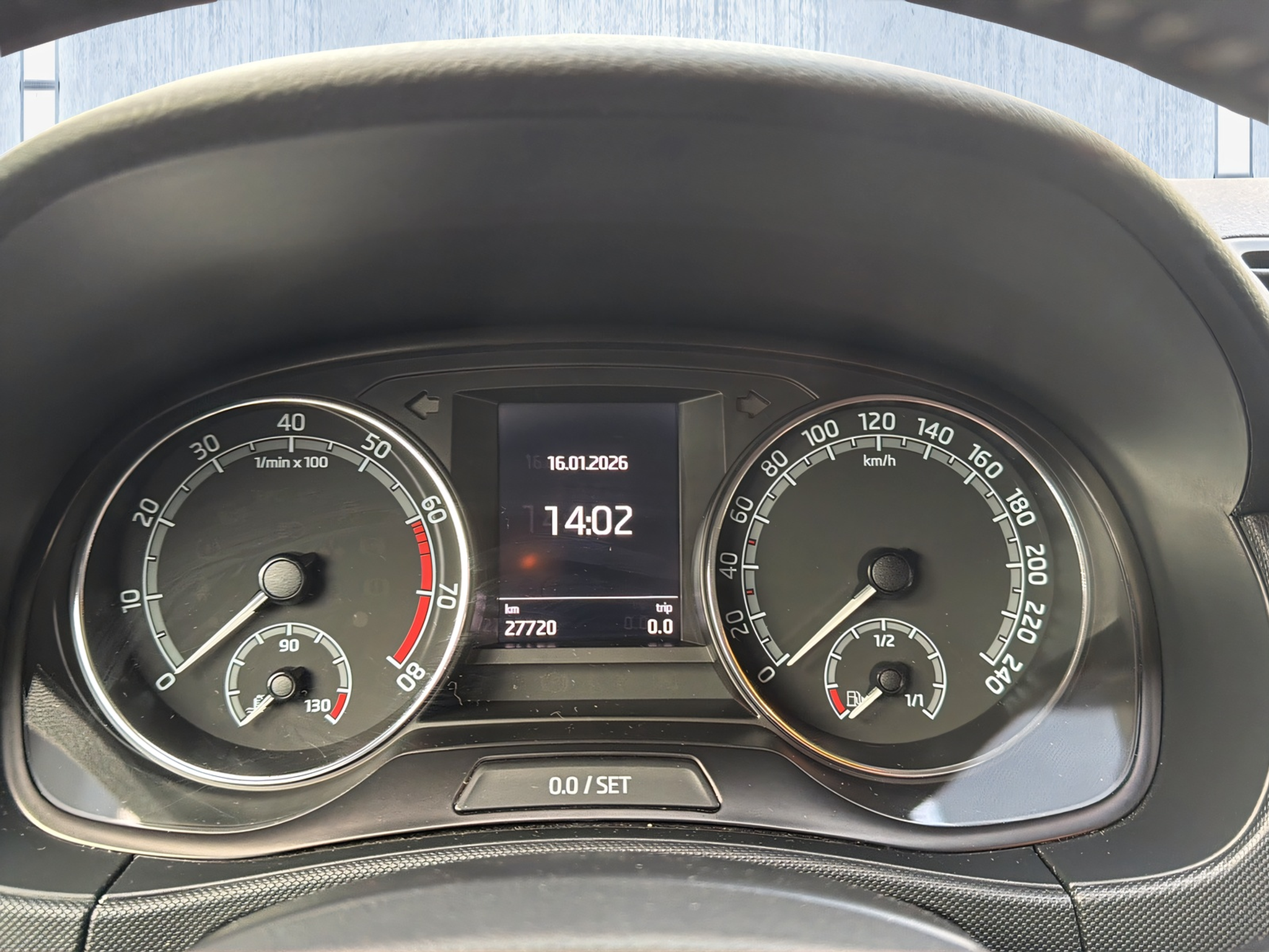 listing desktop thumbnail image 13