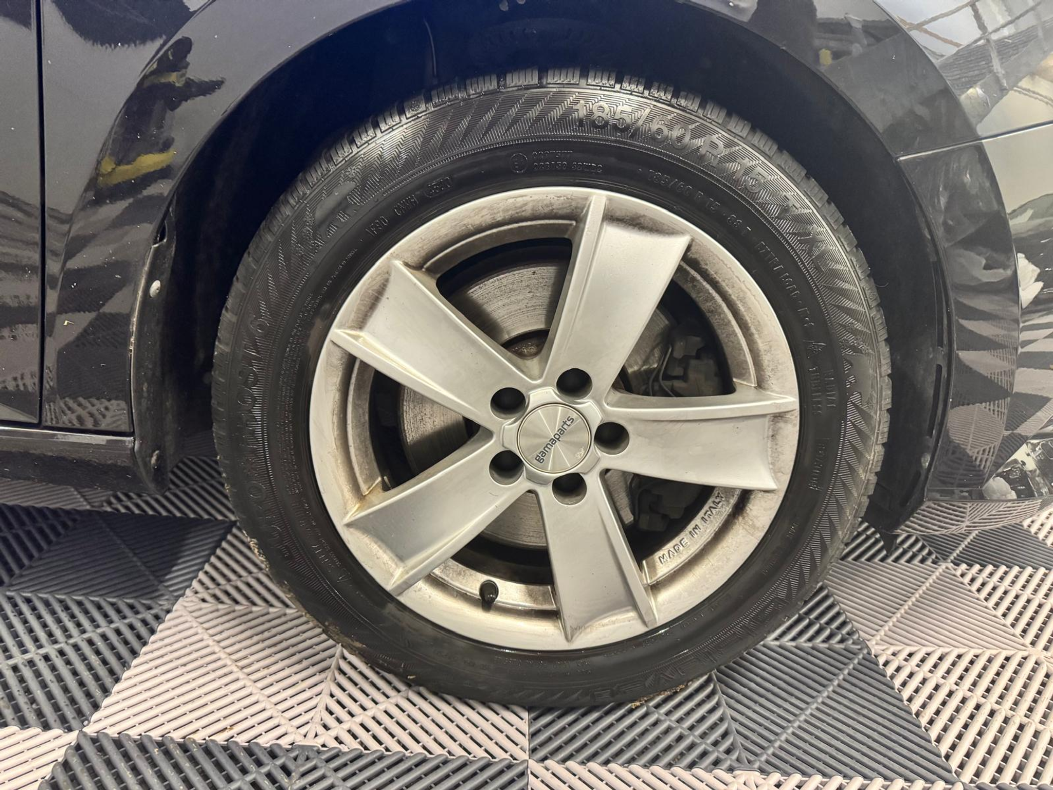 listing desktop thumbnail image 26