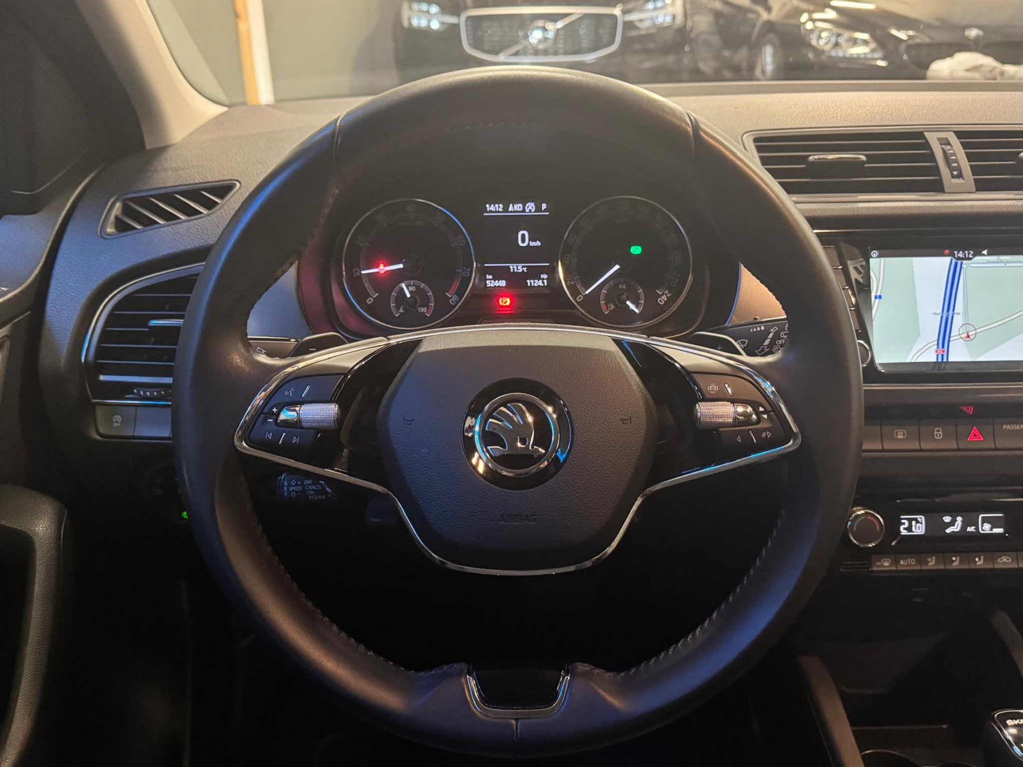 listing desktop thumbnail image 16