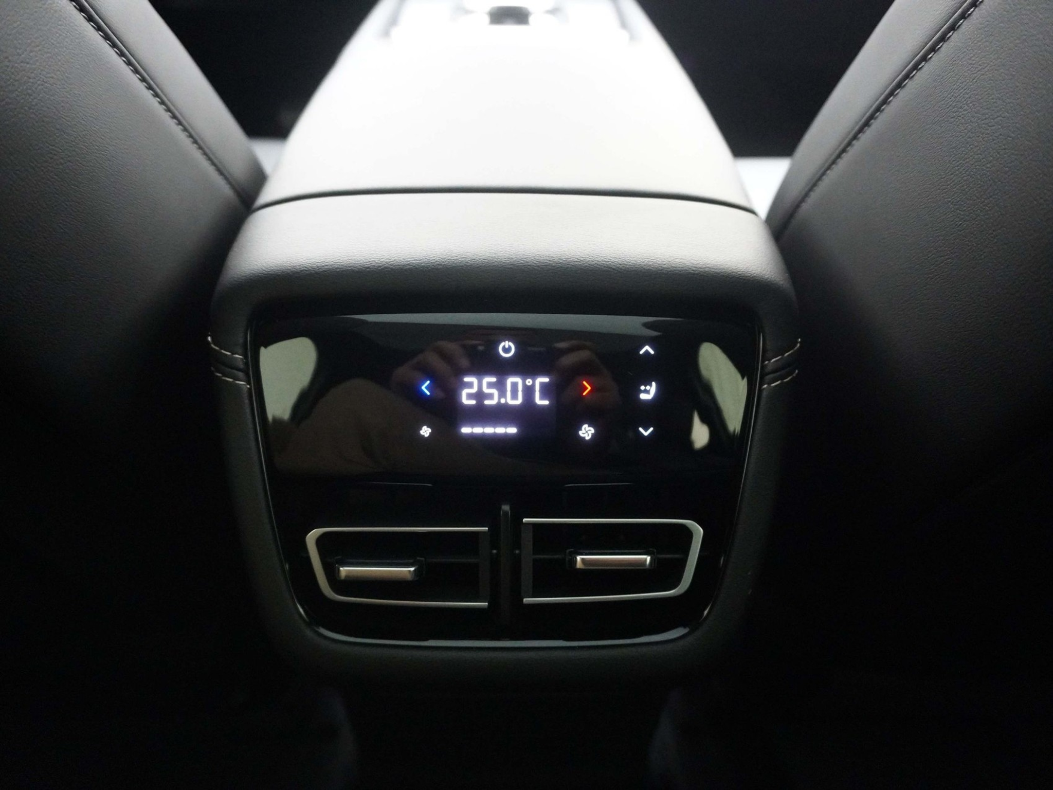 listing desktop thumbnail image 20