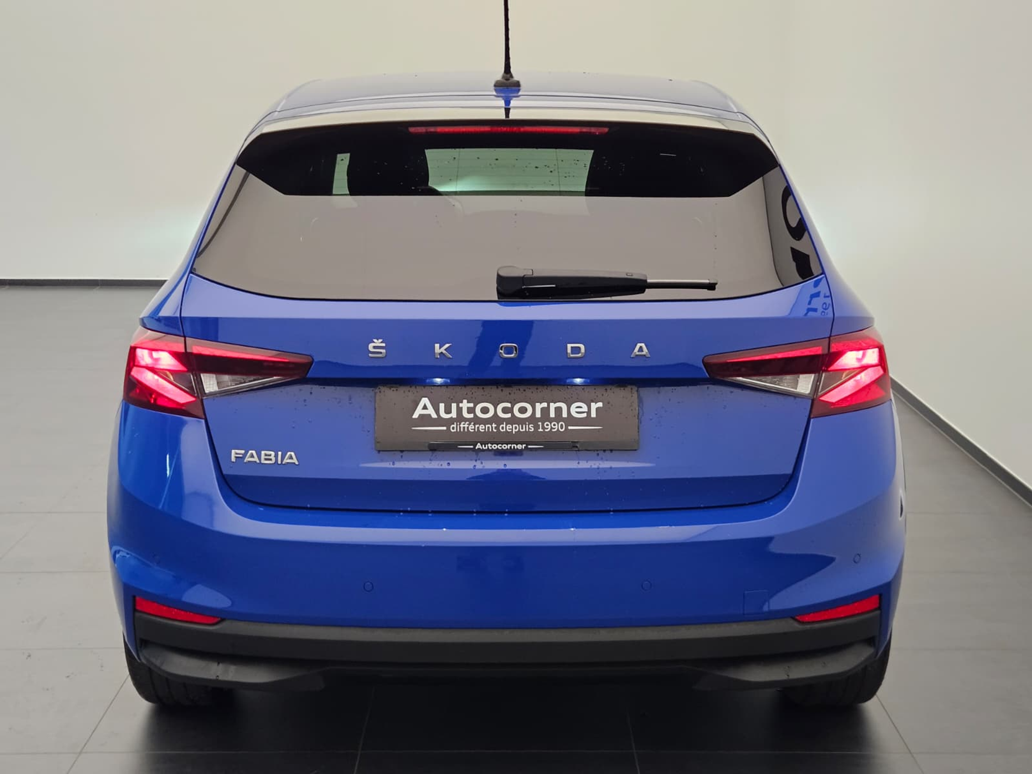 listing desktop thumbnail image 7