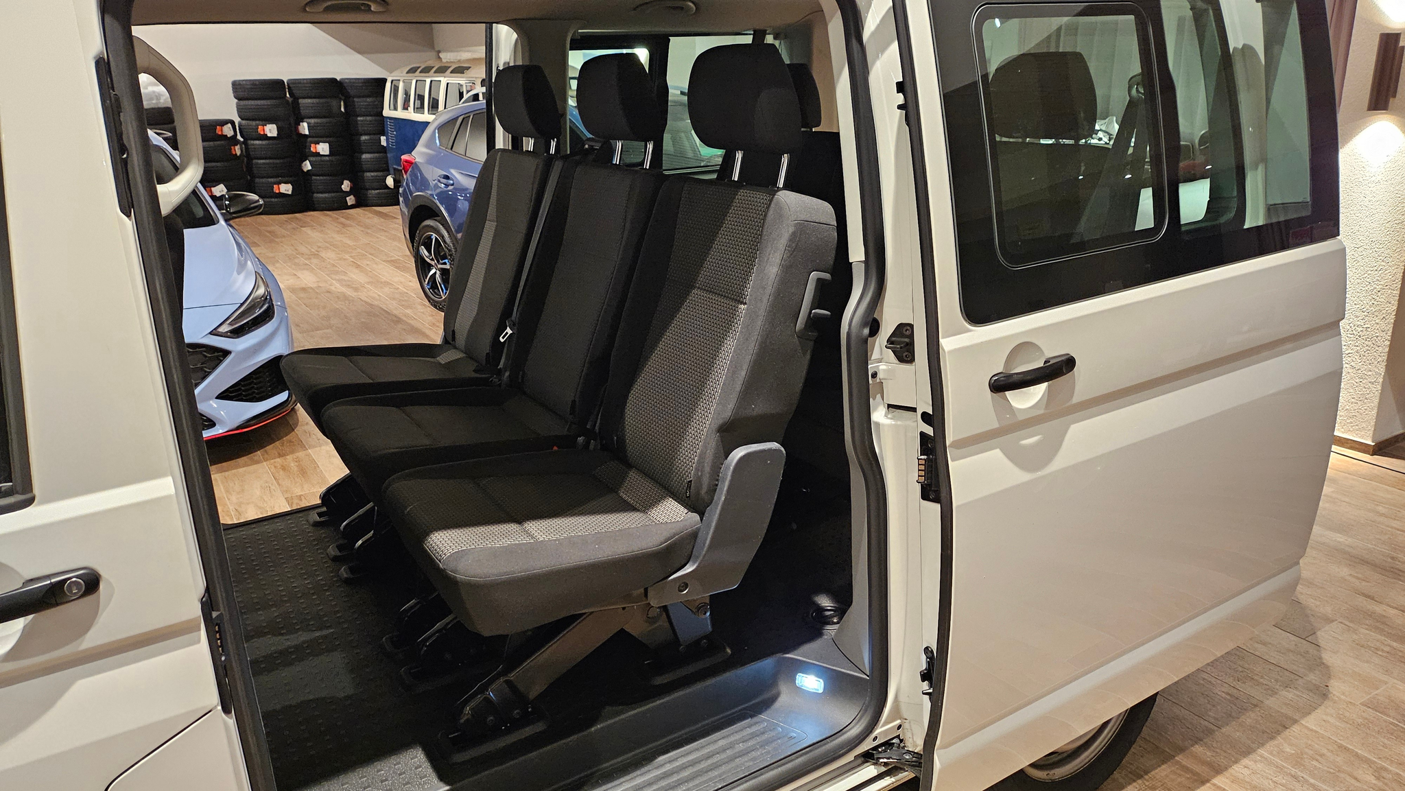 listing desktop thumbnail image 19