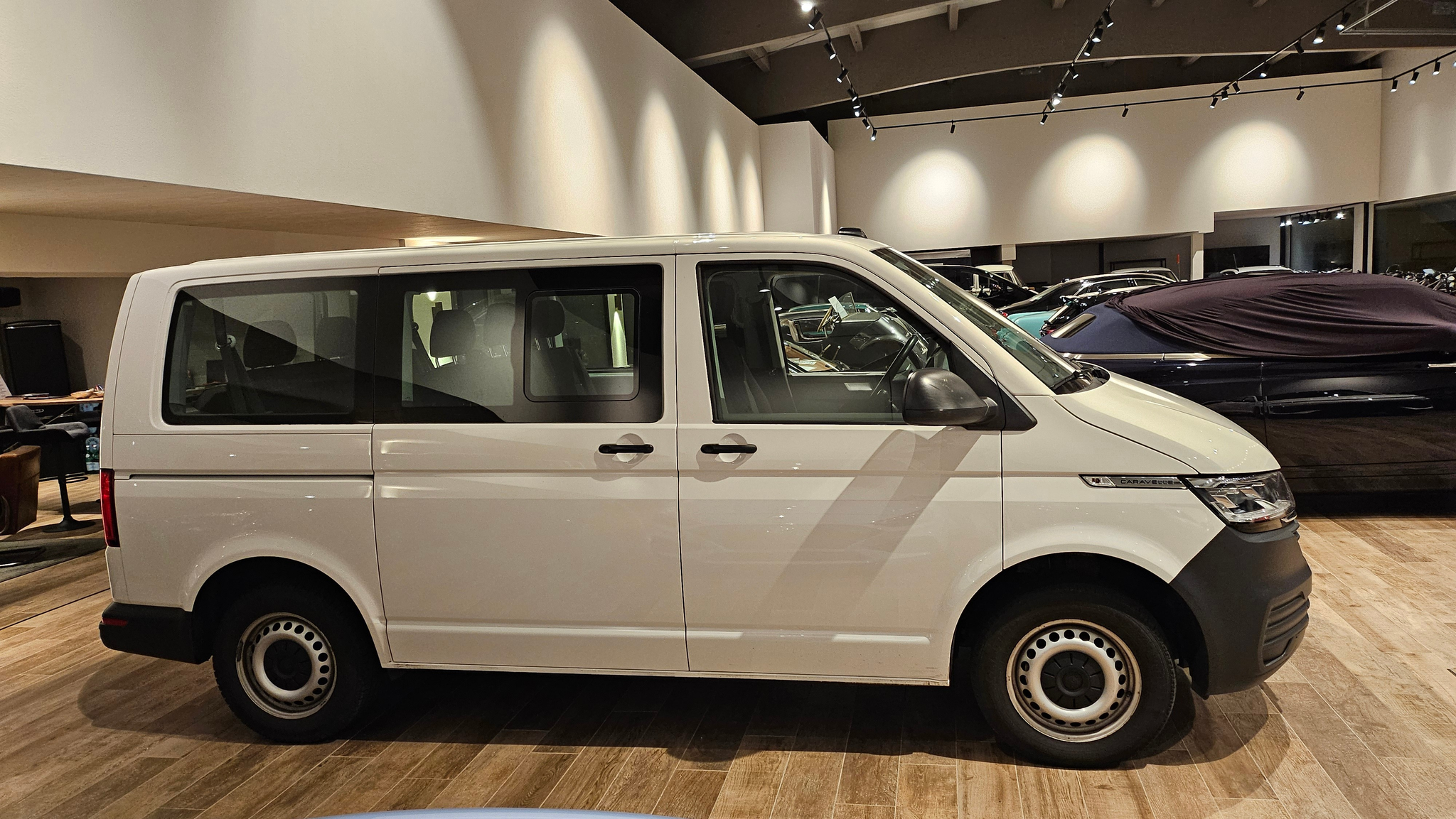 listing desktop thumbnail image 6