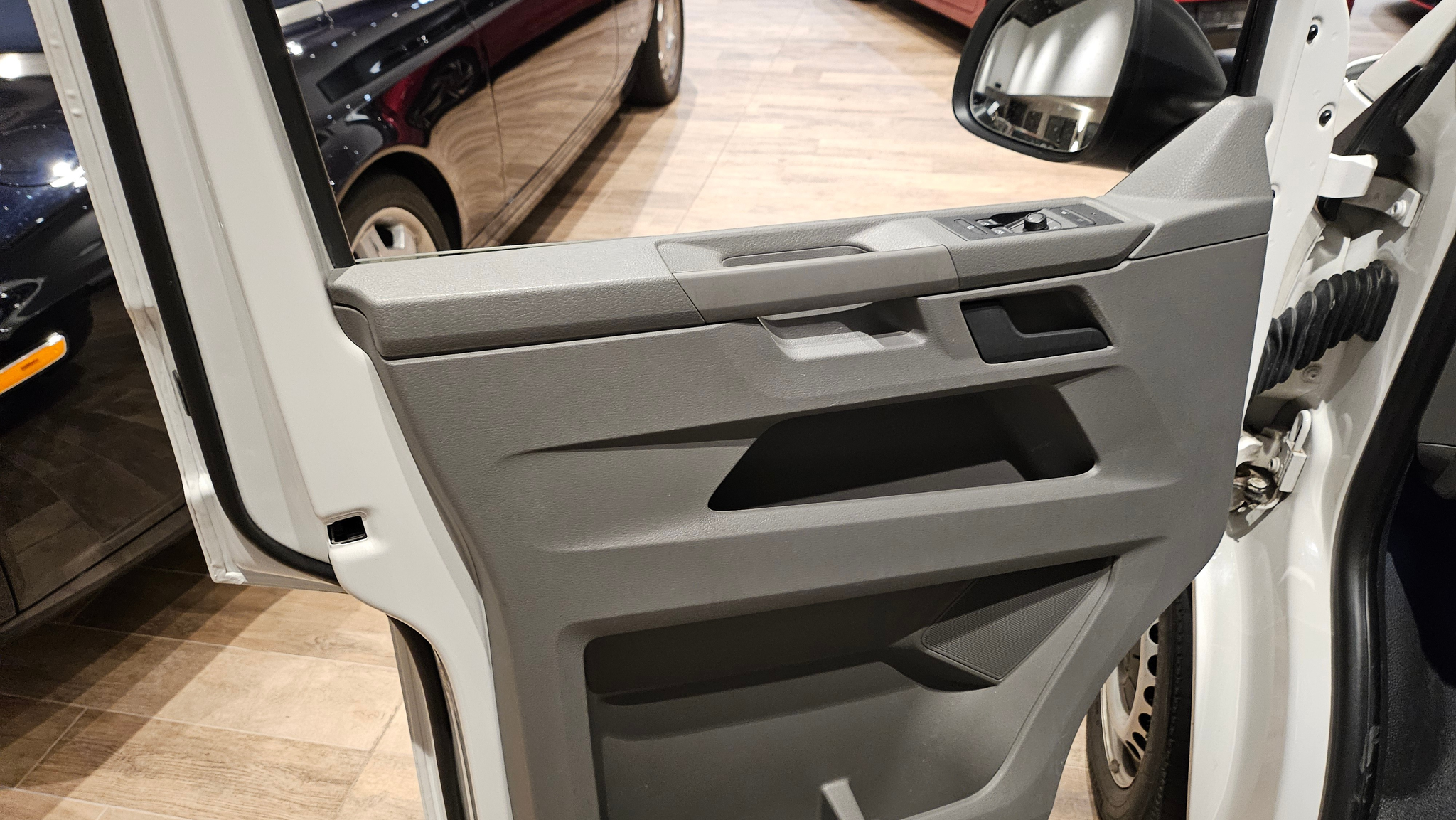 listing desktop thumbnail image 20