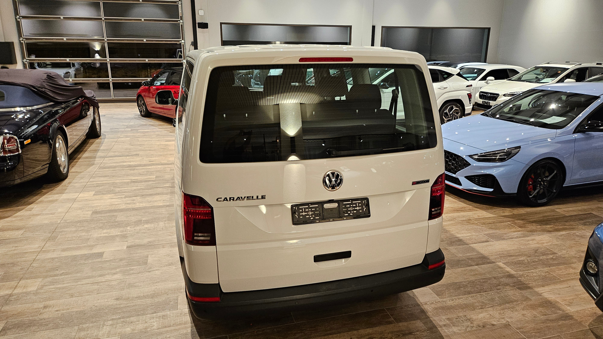 listing desktop thumbnail image 11